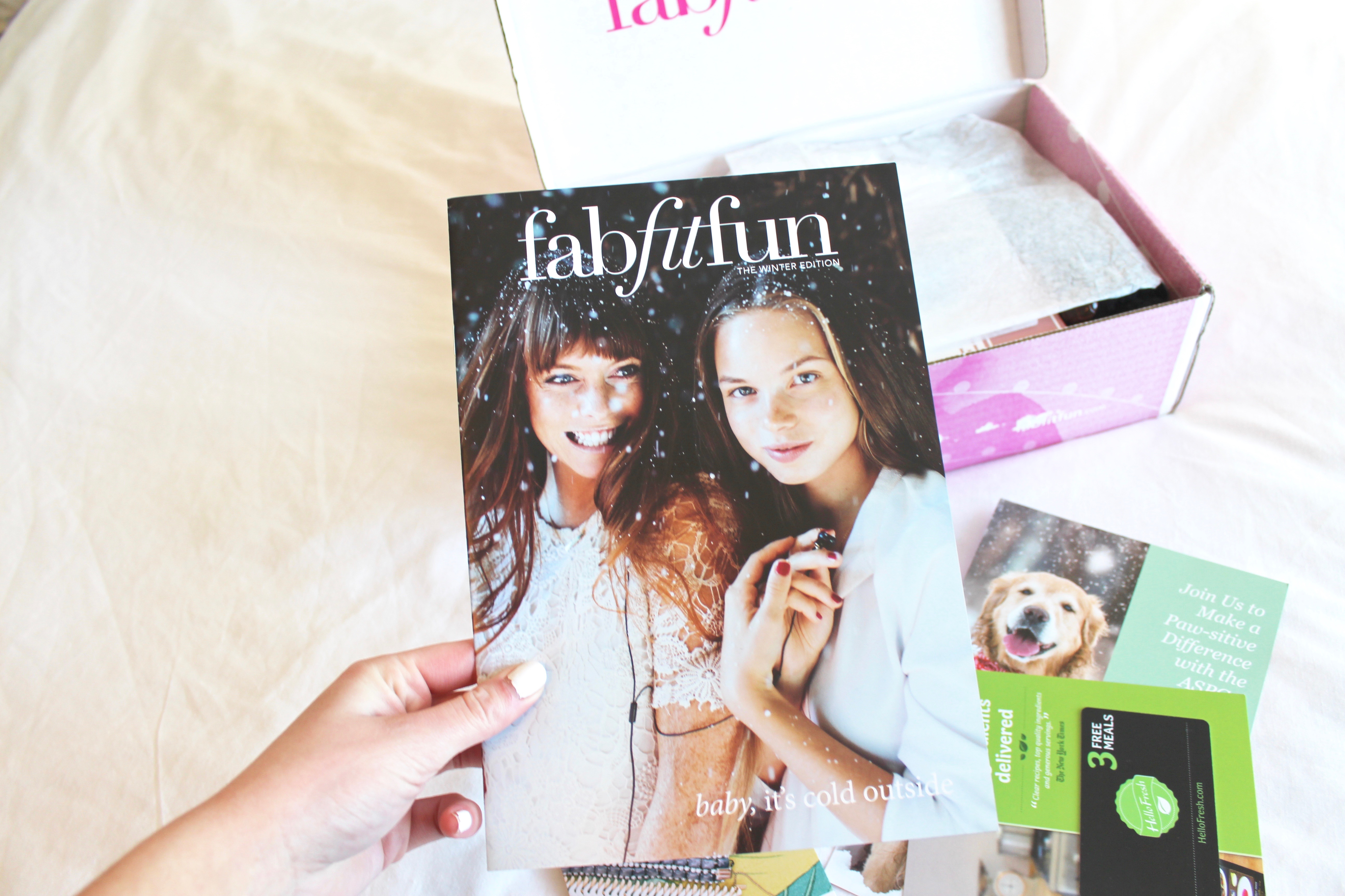 FabFitFun Winter box Unboxing Lauren Emily Lindmark