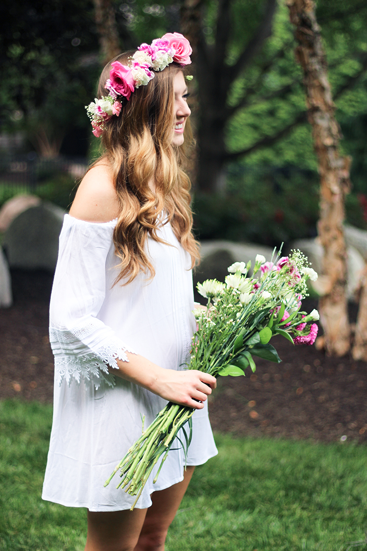 DIY Real Flower Crown, Super easy and perfect for weddings, festivals, parties, fairy party, flower girl, and more! Daily Dose of Charm