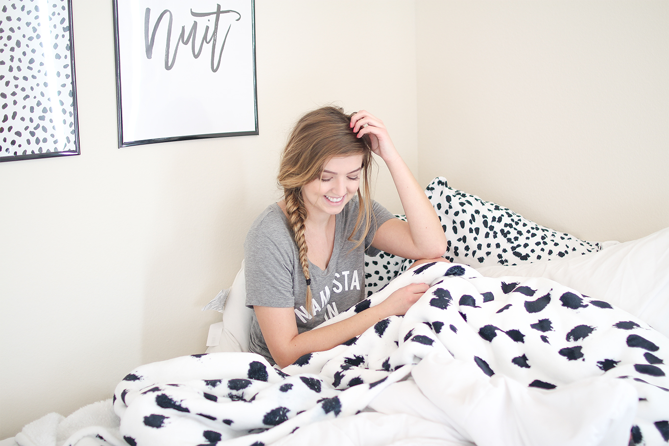 How to Get a Good Night's Sleep, tips to sleep well on daily dose of charm by Lauren Lindmark