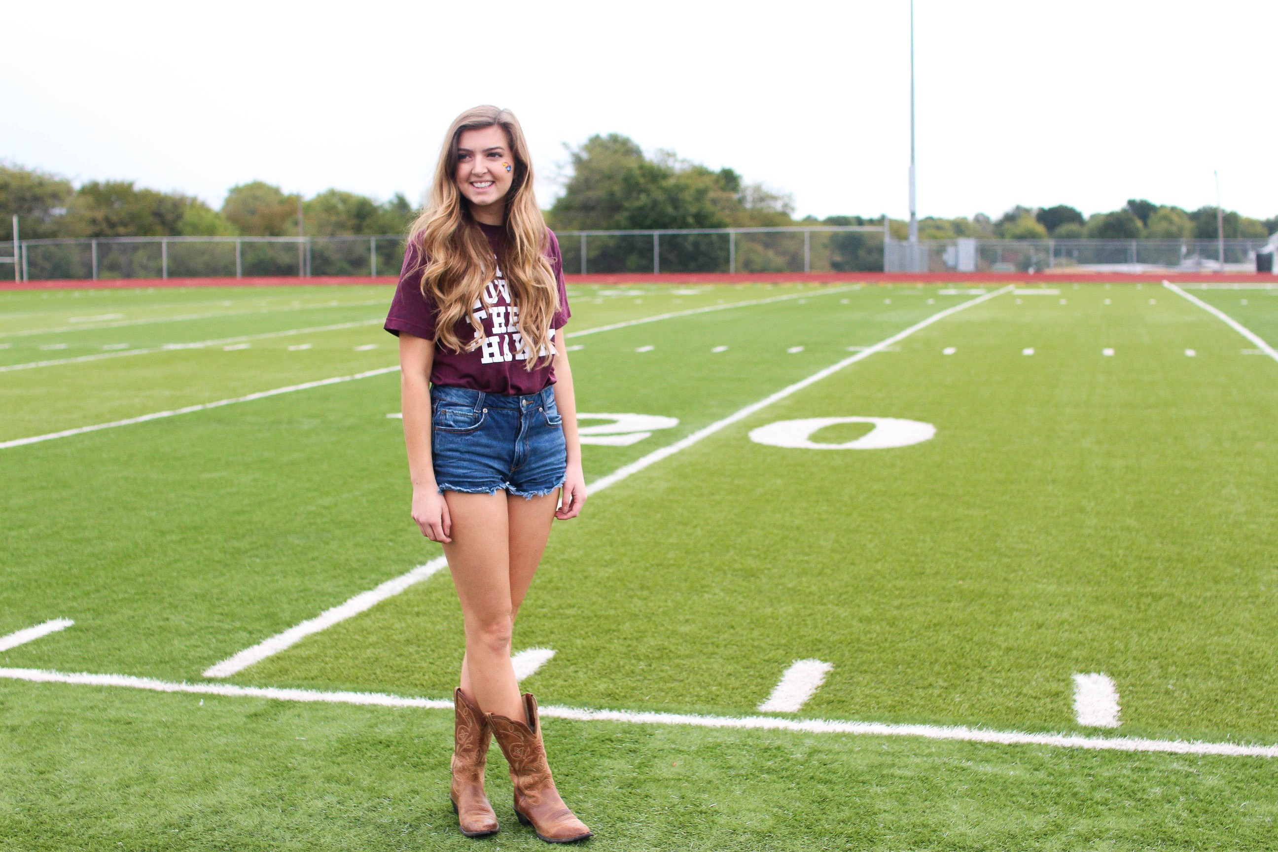 how to rock your school's colors | Game Day Look Book by daily dose of charm lauren lindmark dailydoseofcharm.com