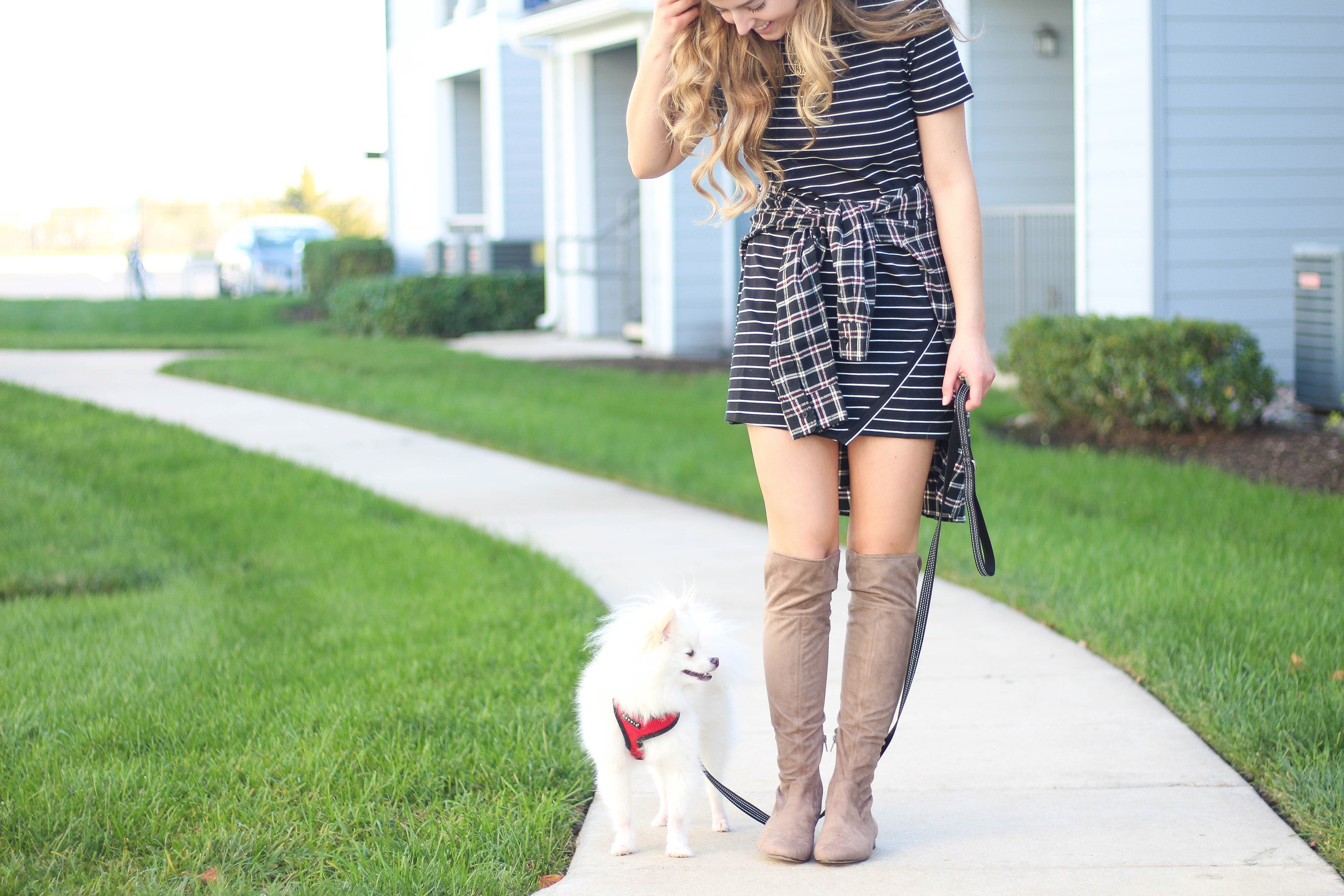 Flannel tied around a dress fall outfit on the blog dailydoseofcharm.com by Lauren Lindmark