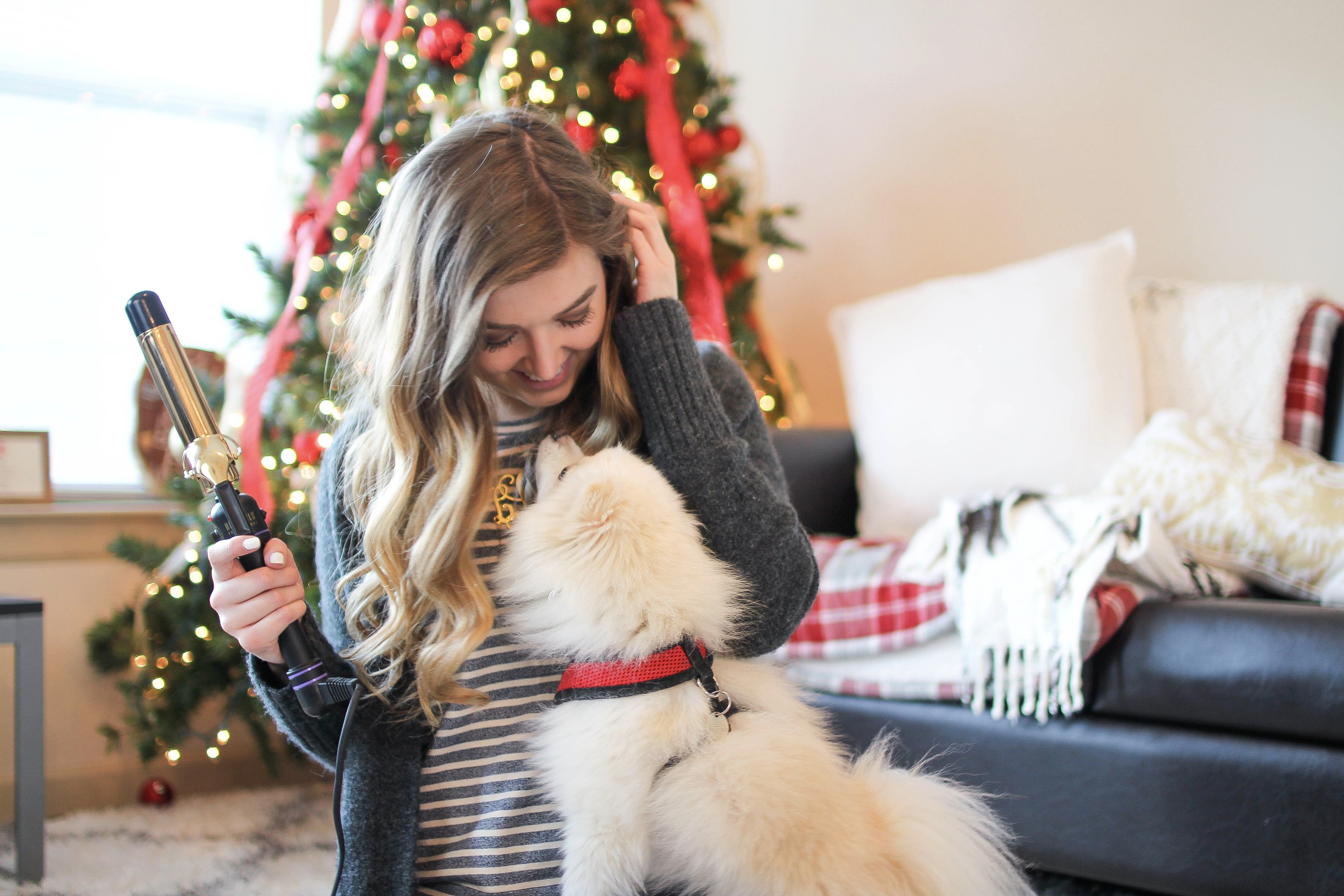 How I curl my hair and how I curl my hair with hair extensions. Also a Luxy Hair review PLUS discount code! Curly hair by Lauren Lindmark on dailydoseofcharm.com