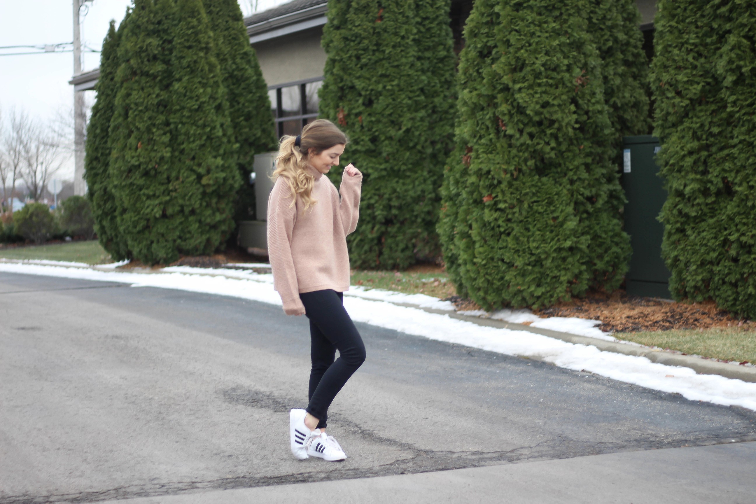 What to Wear to a Baseball Game – Lauren Emily Wiltse