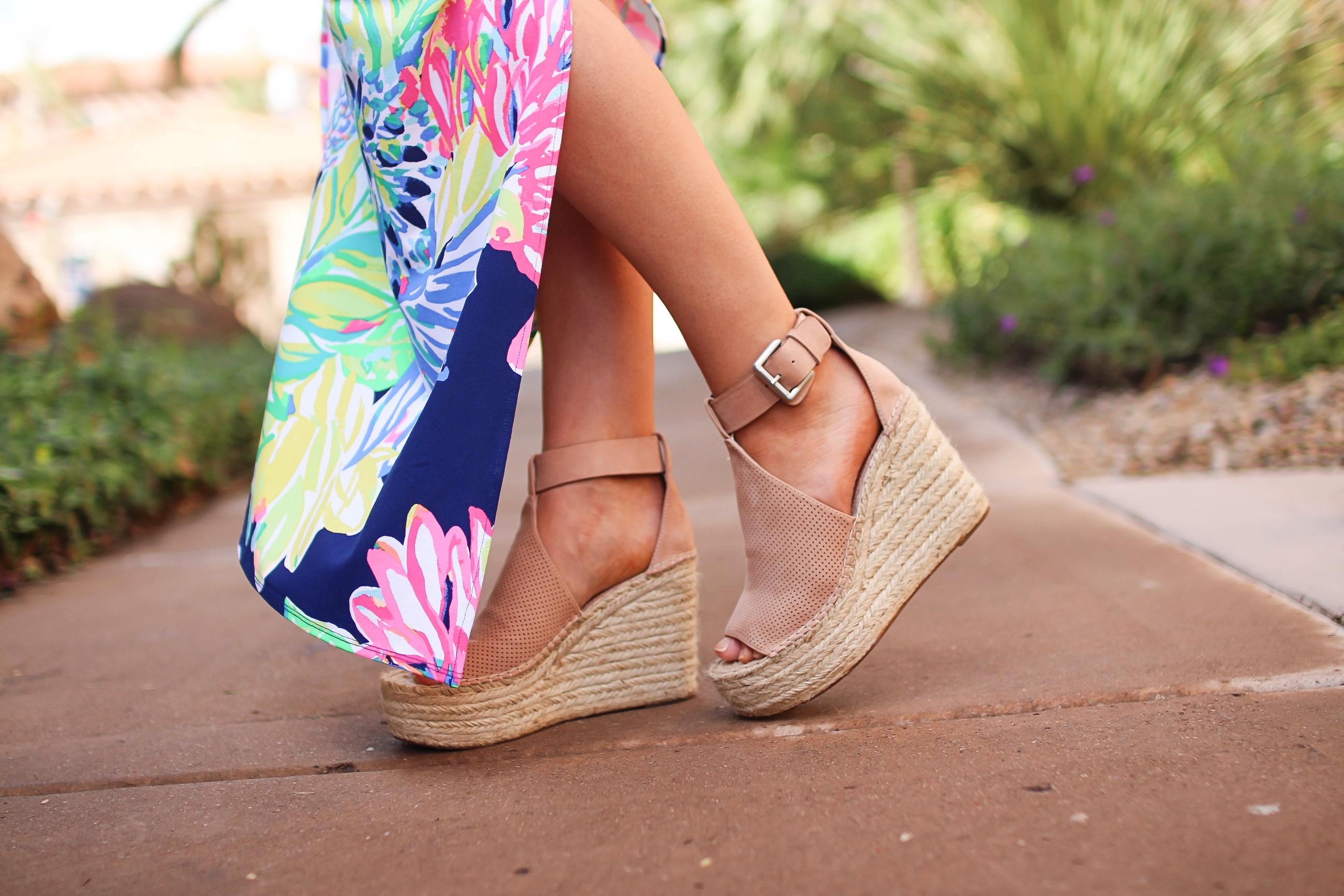 Lilly Pulitzer two piece maxi dress in Navy Travelers Palm. I love everything in the Resort Wear 365 collection this year! I paired this maxi dress with my favorite wedges and gold bangle! By Lauren Lindmark on dailydoseofcharm.com daily dose of charm