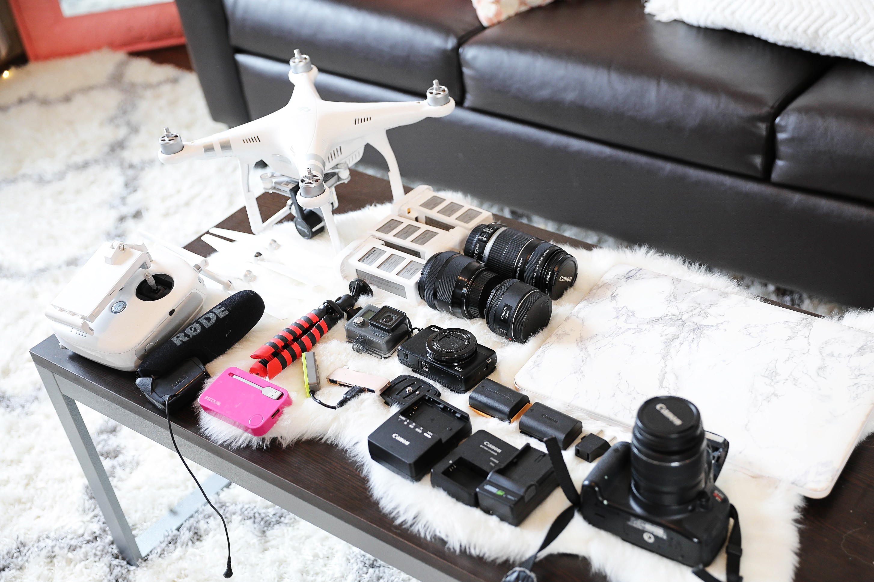 What's In My Camera Bag! As a blogger, one of the most important parts of creating contents is beautiful photos and videos! I love researching camera gear and I have collected quite a bit. Canon 5D Mark IV and accessories! By Lauren Lindmark on dailydoseofcharm.com daily dose of charm