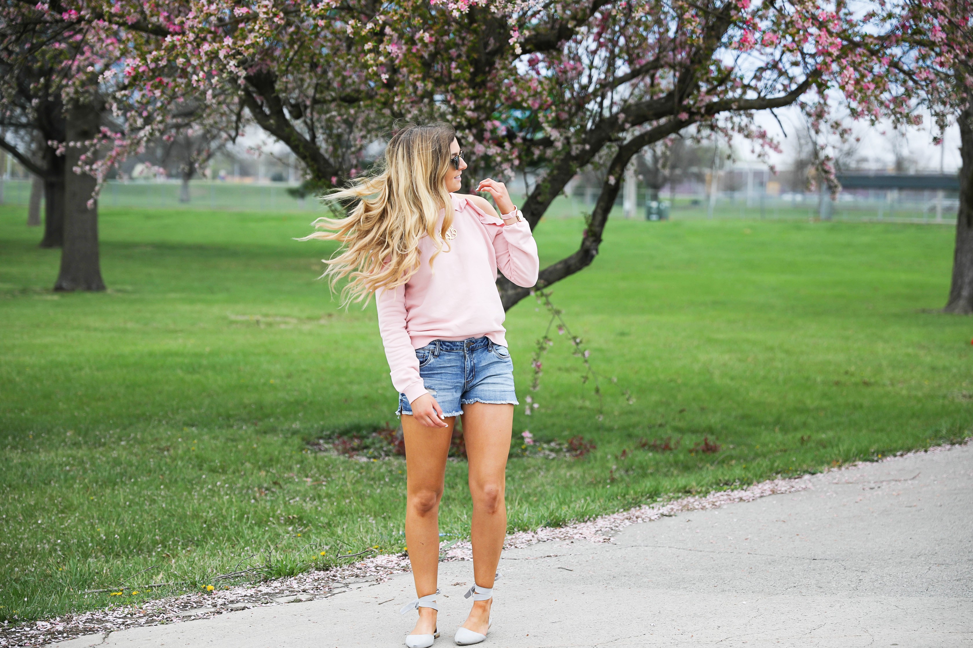 The perfect spring outfit! I love this light pink cold shoulder ruffle top. SO many spring trends in one outfit! Fashion blog by Lauren Lindmark Daily Dose of Charm dailydoseofcharm.com