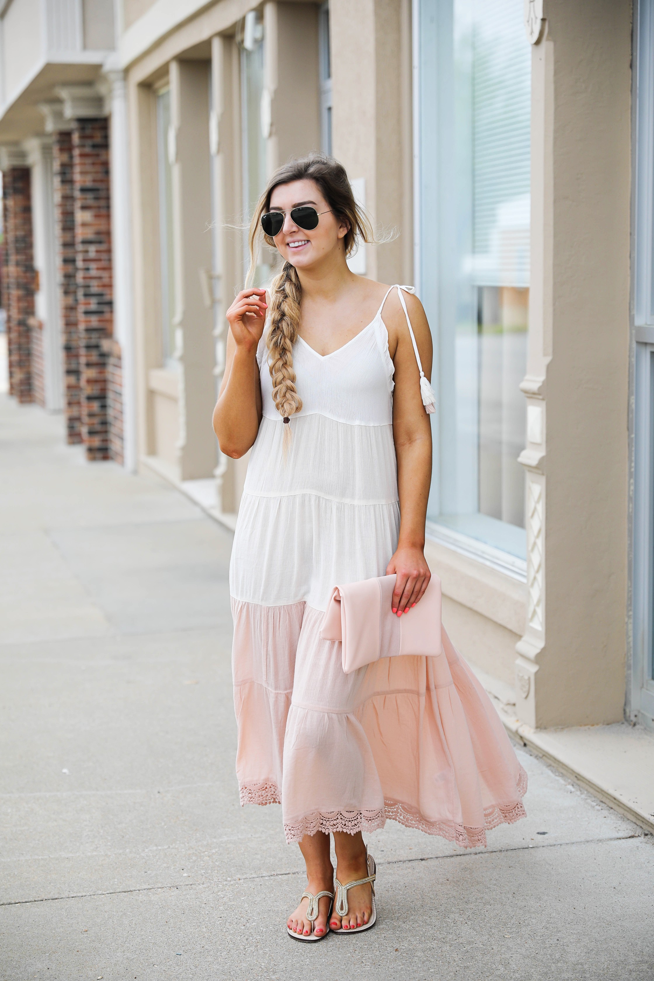 This pink and white color block dress is the perfect flowy beach dress for this spring and summer. Perfect spring outfit. By Lauren Lindmark on dailydoseofcharm.com daily dose of charm