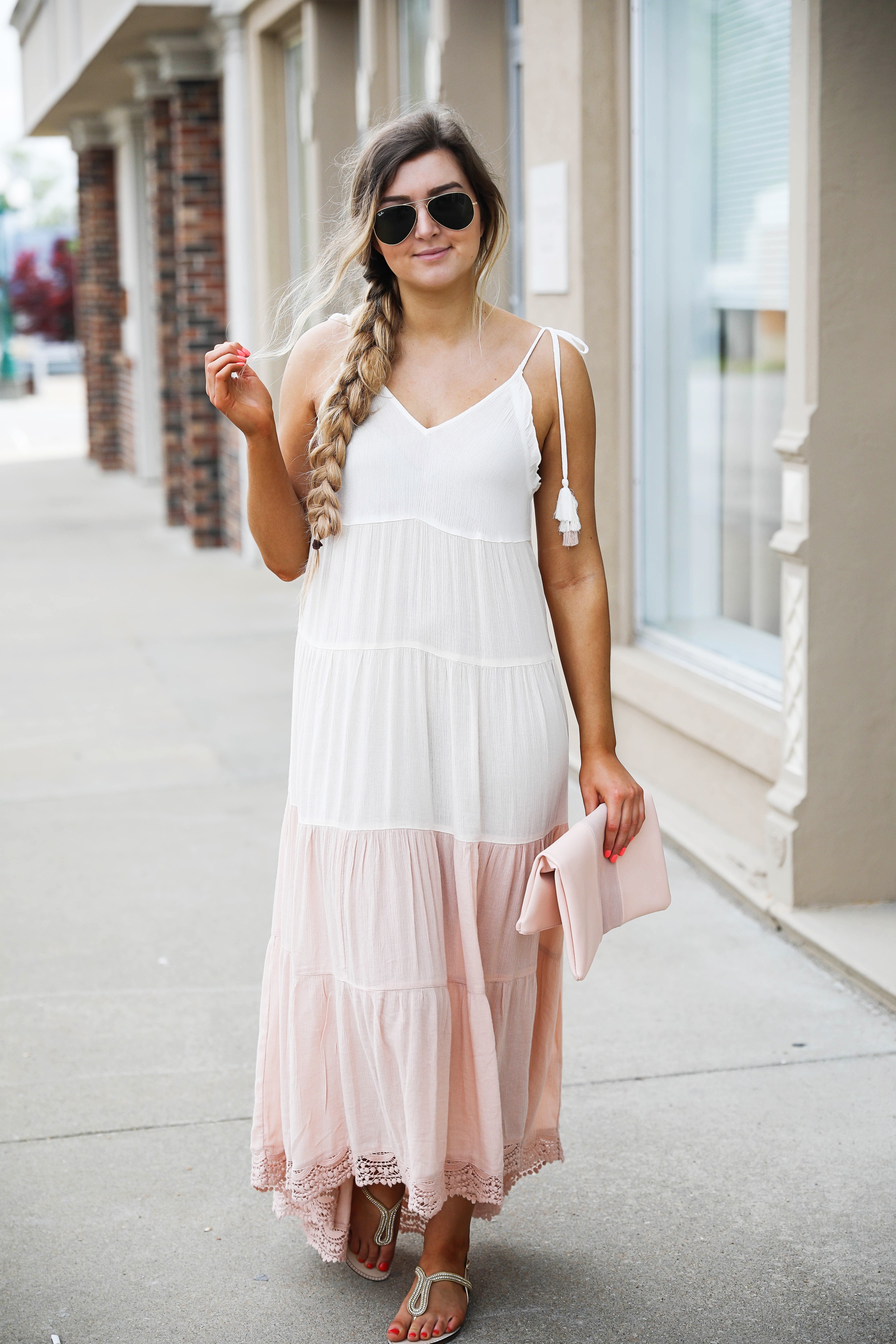 This pink and white color block dress is the perfect flowy beach dress for this spring and summer. Perfect spring outfit. By Lauren Lindmark on dailydoseofcharm.com daily dose of charm