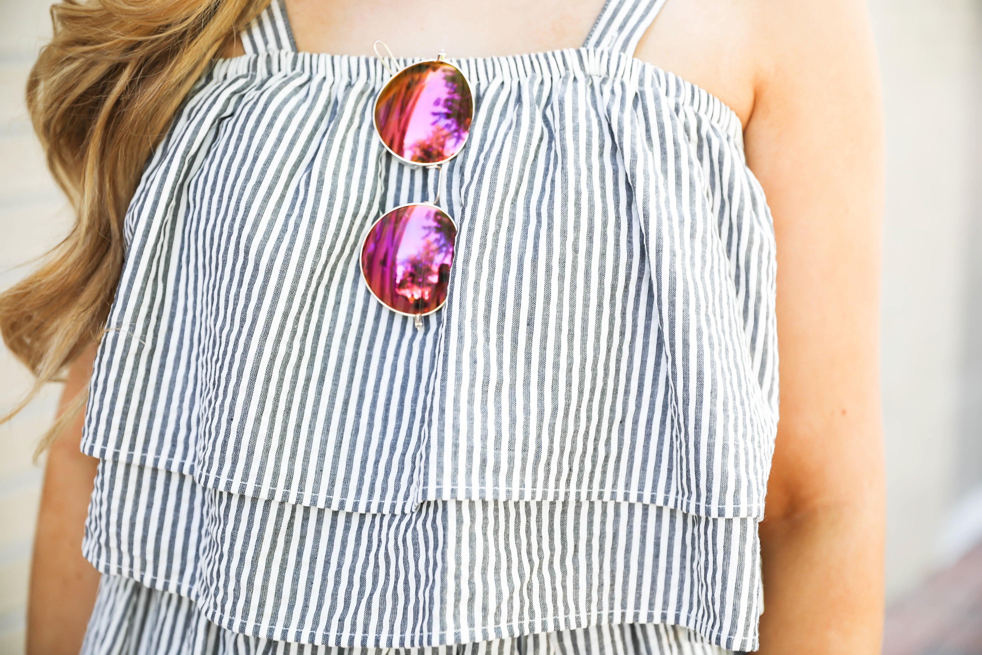 Striped ruffle dress with circle sunglasses and brown leather sandals! By Lauren Lindmark on dailydoseofcharm.com fashion blog daily dose of charm