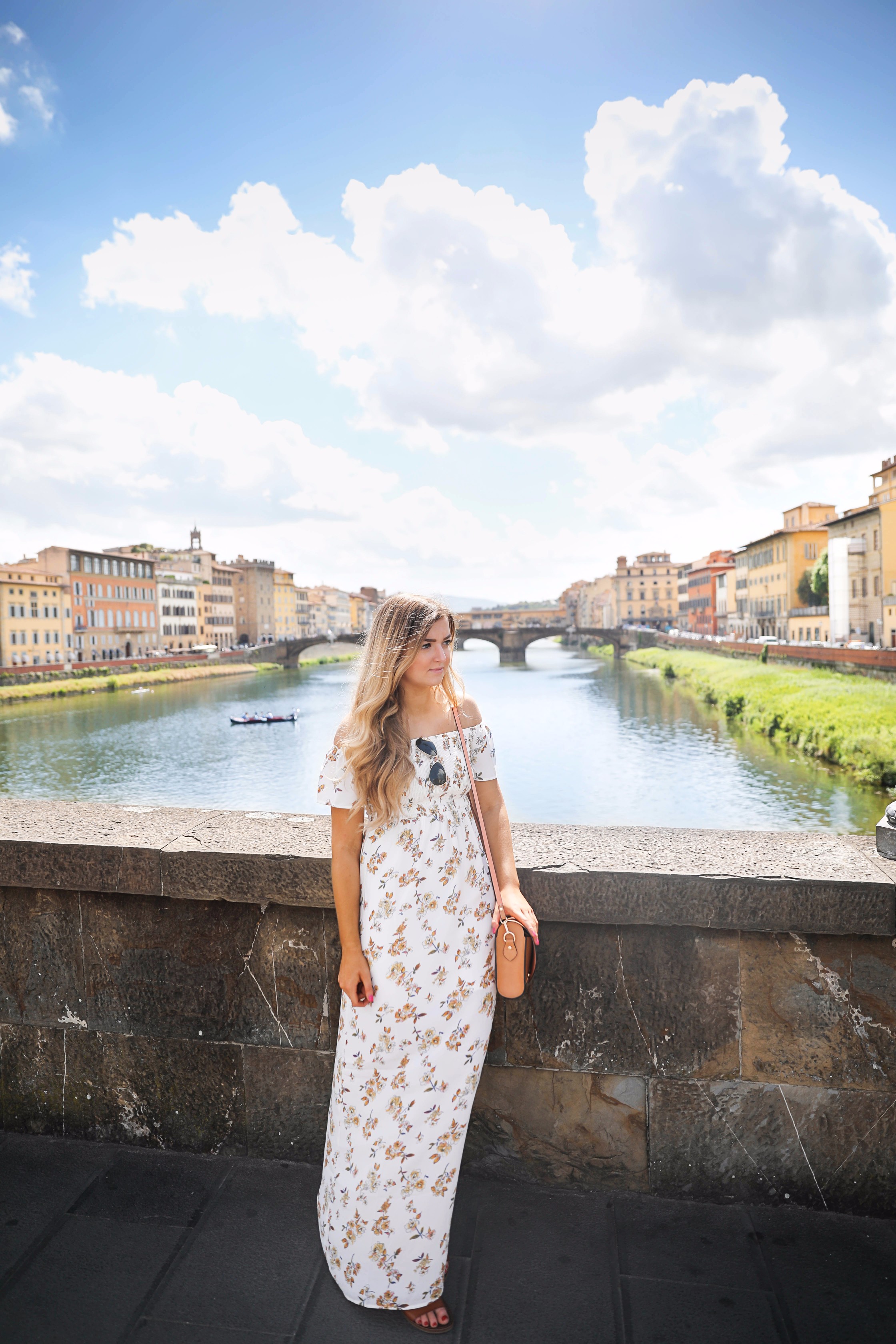 Florence, Italy travel guide with the best restaurants and places to see in florence! Also cute maxi dress outfit for florence, italy! By lauren lindmark by daily dose of charm dailydoseofcharm.com