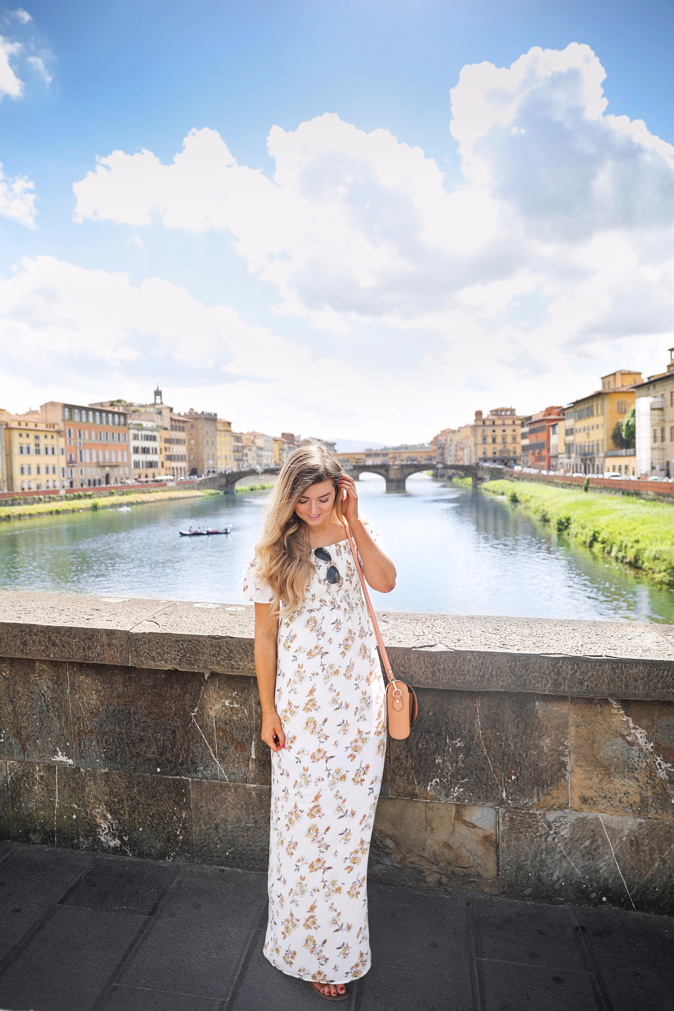 Florence, Italy travel guide with the best restaurants and places to see in florence! Also cute maxi dress outfit for florence, italy! By lauren lindmark by daily dose of charm dailydoseofcharm.com