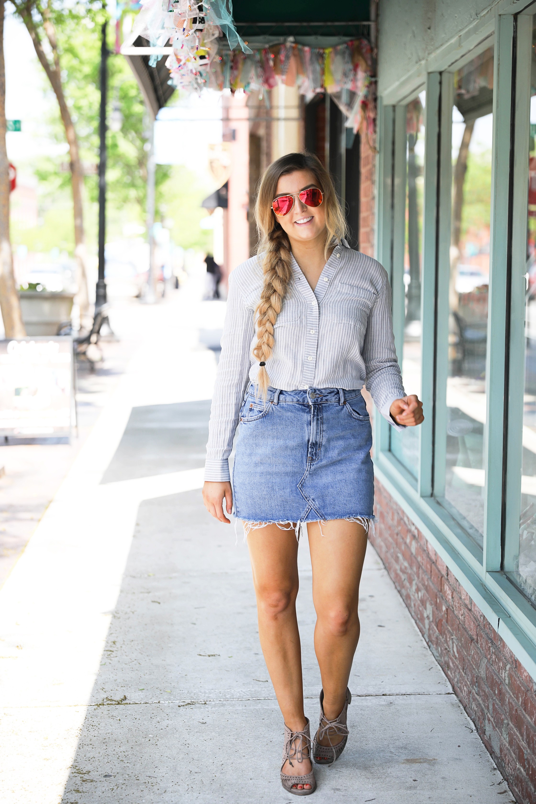 Jean skirt with oxford and ray ban sunglasses on fashion blog daily dose of charm by Lauren Lindmark dailydoseofcharm.com