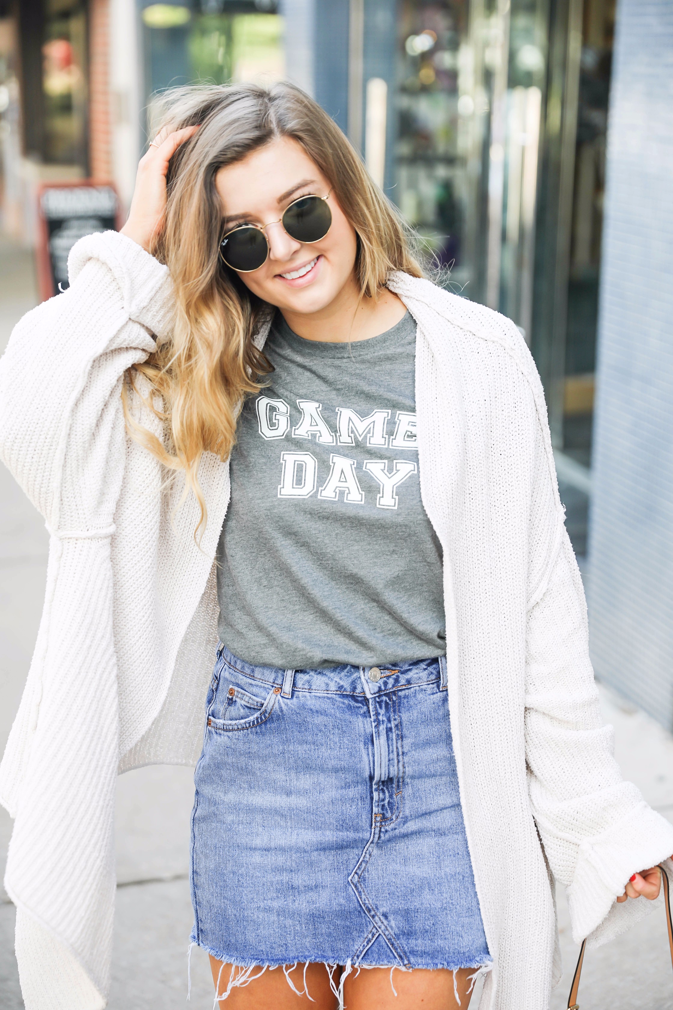 What to Wear to a Baseball Game – Lauren Emily Wiltse