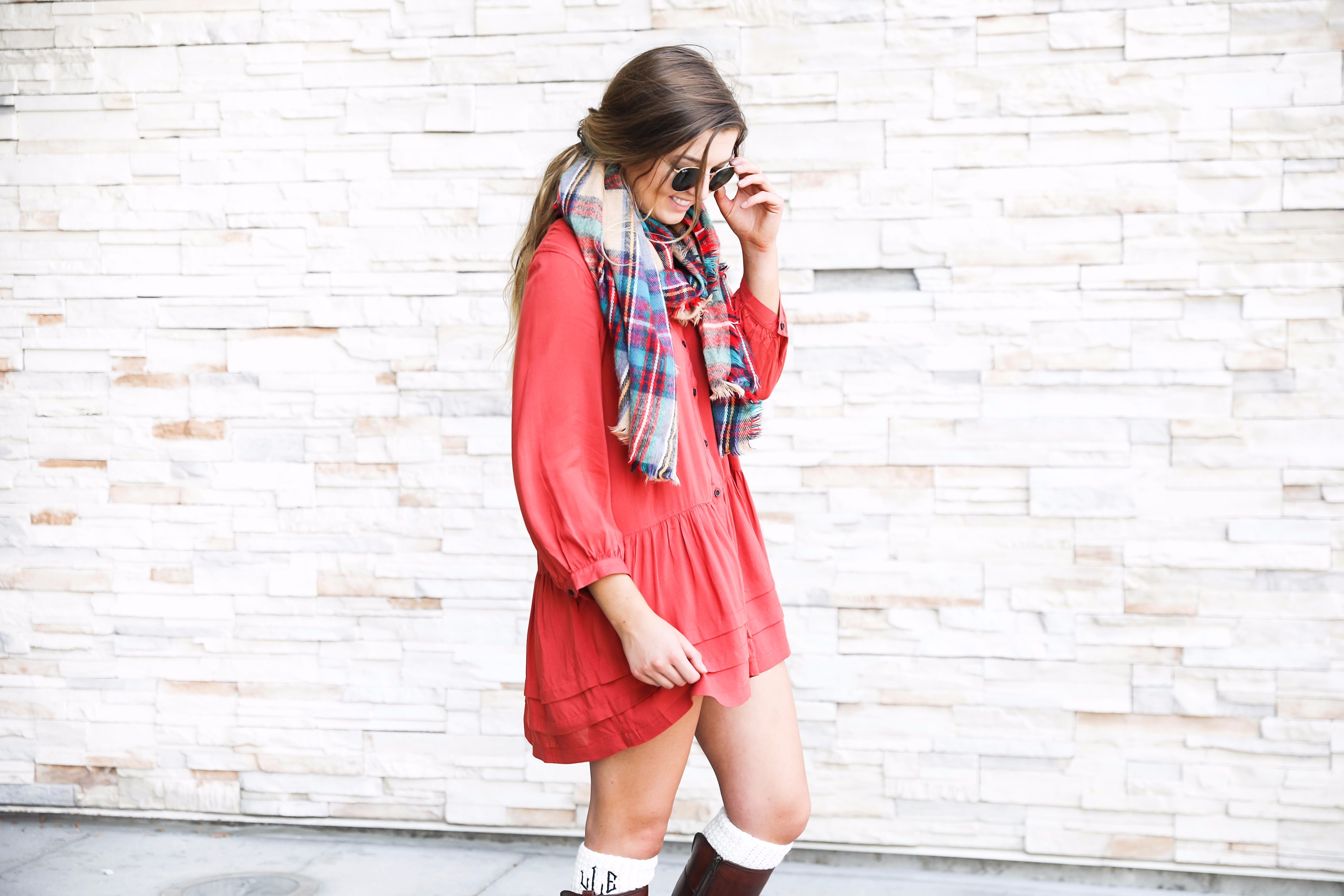 Coral button up dress for fall! I love a classic fall outfit like this, dresses with blanket scarves are so cute! I love the monogram boot socks to finish off the look with Frye boots! Find the details on fall fashion blog daily dose of charm bby lauren lindmark