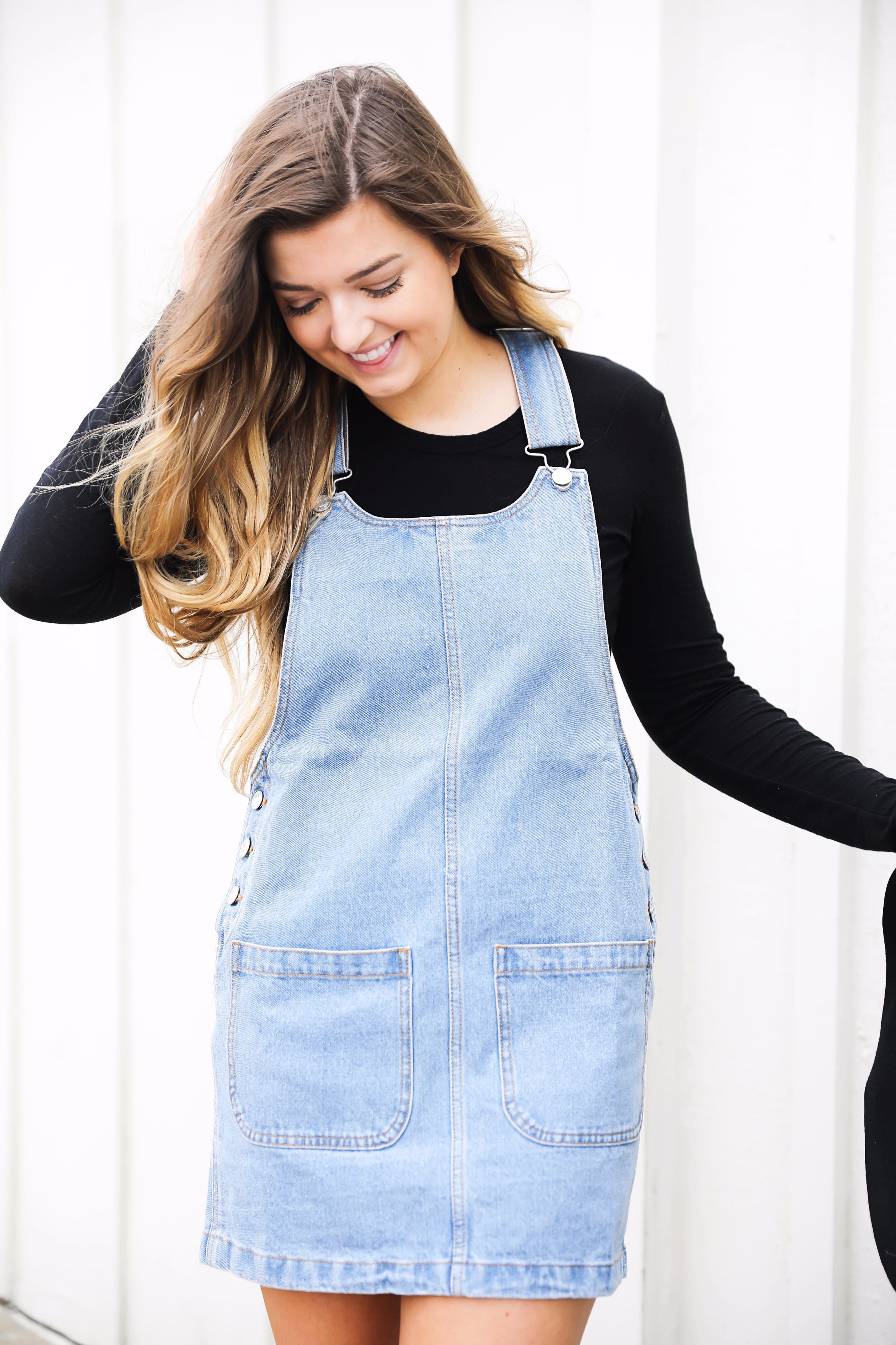 Fall outfit idea! Overall dress and black floppy hat and black booties! I love this look! Find the details on fashion blog daily dose of charm by lauren lindmark