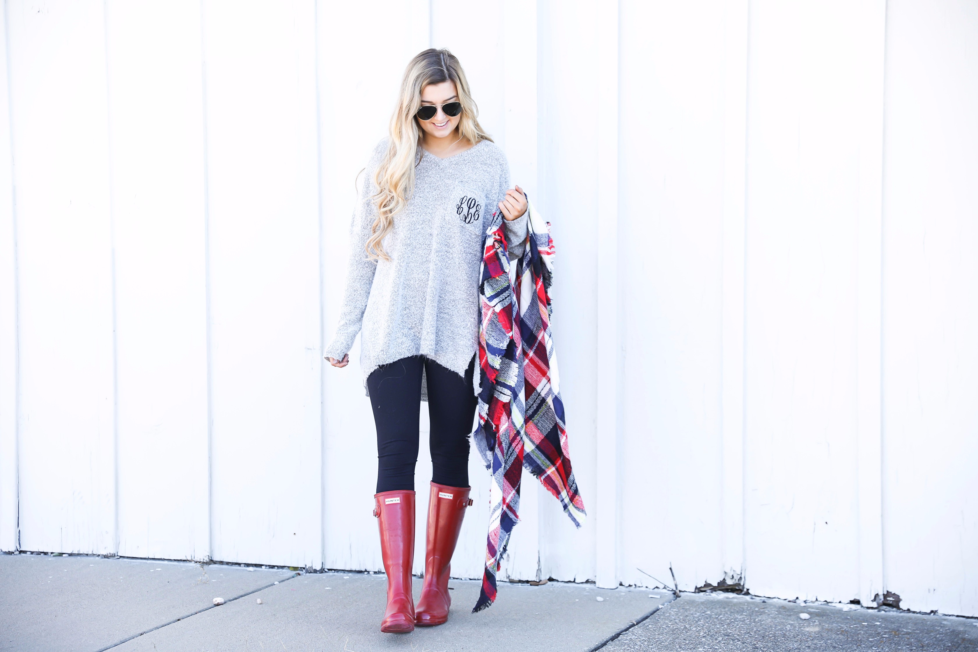 How to tie blanket scarves! This cute Marley Lilly Monogrammed Boyfriend Sweater and ilymix scarf make for the cutest fall outfit! Find all the details on fashion blog daily dose of charm by Lauren Lindmark