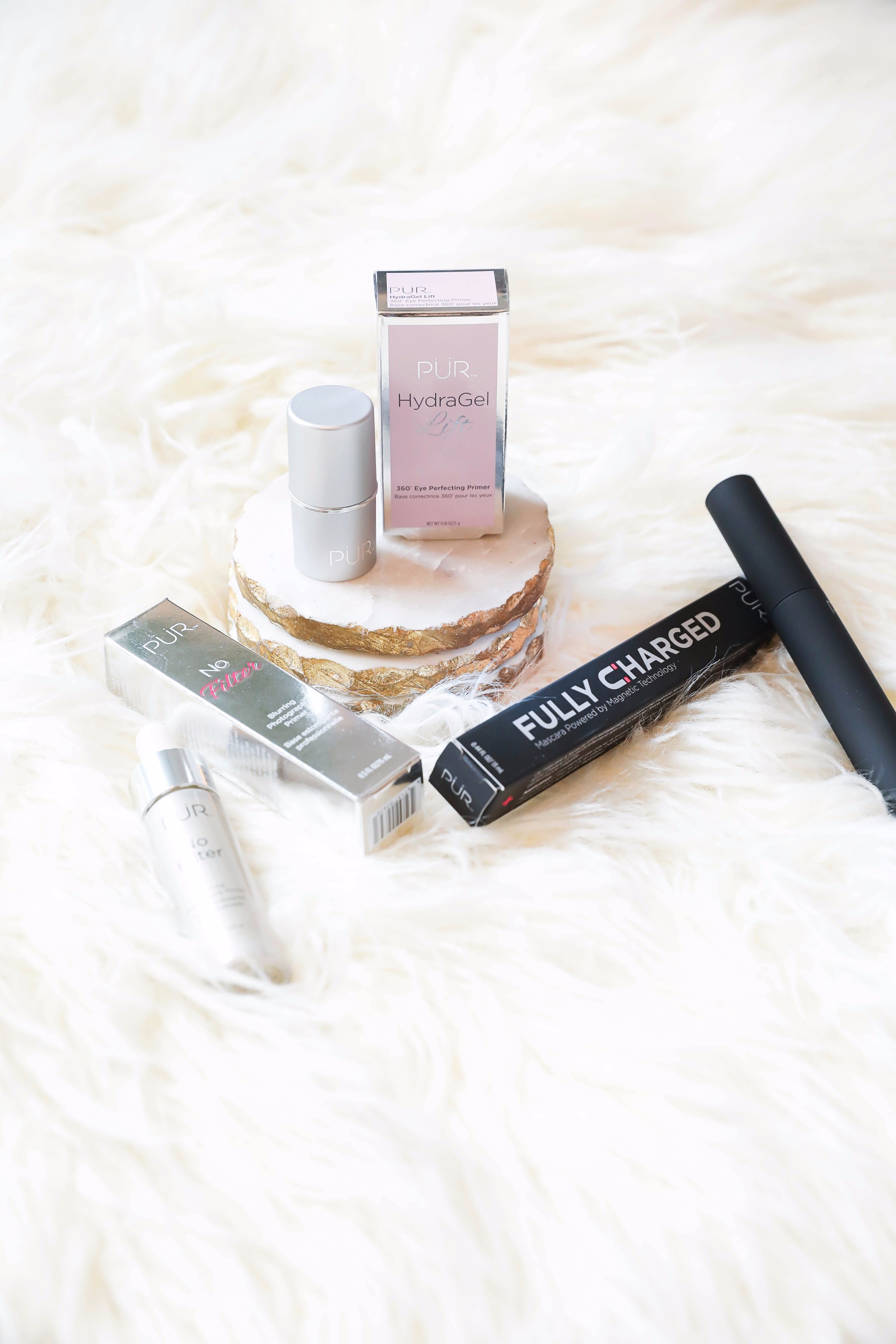 October beauty favorites! Pür beauty favorites! Details on daily dose of charm by lauren lindmark