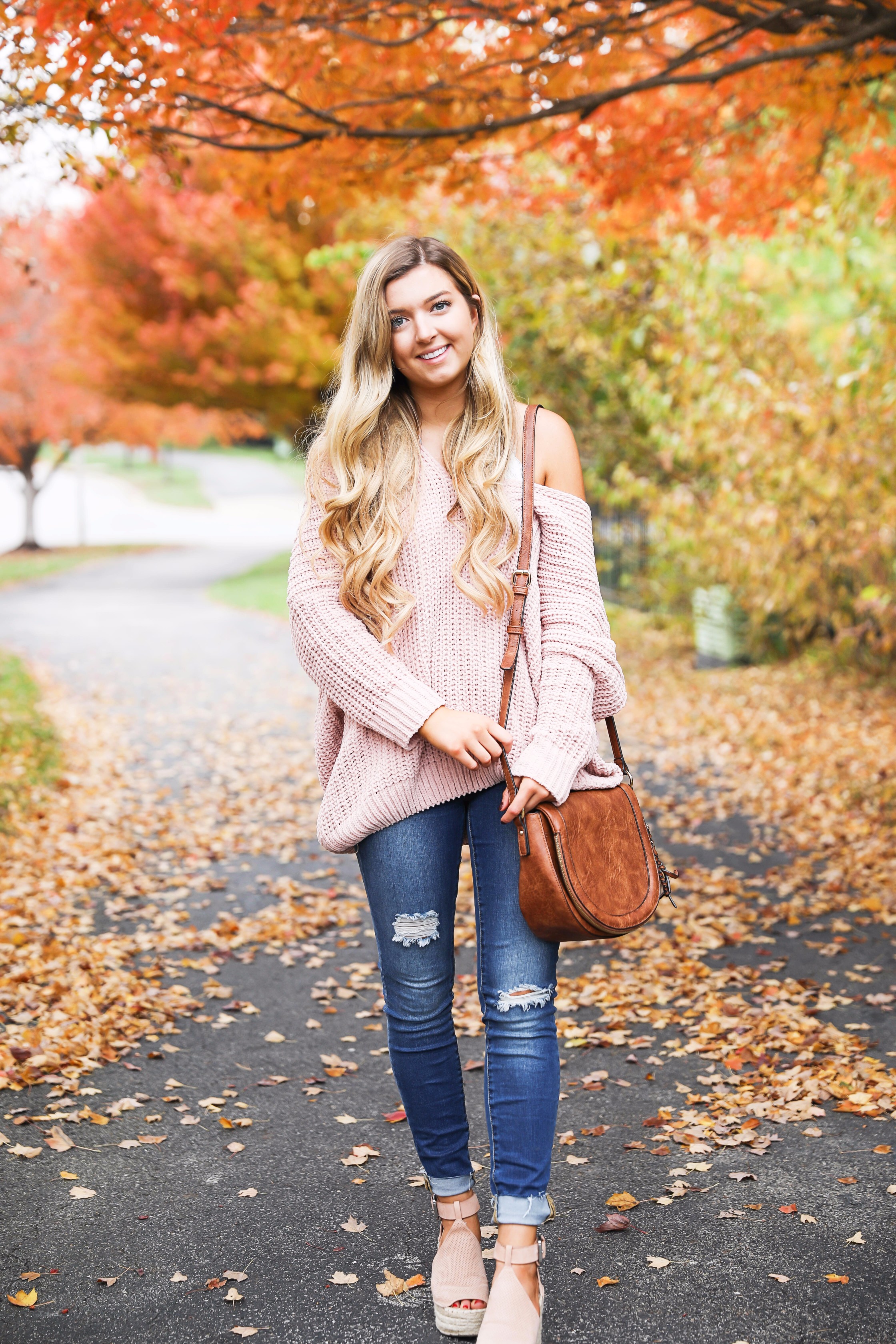 Pink slouchy sweater with cream free people bralette! The perfect sweater for bralettes! Pretty fall foliage photoshoot on fashion blog daily dose of charm by lauren lindmark