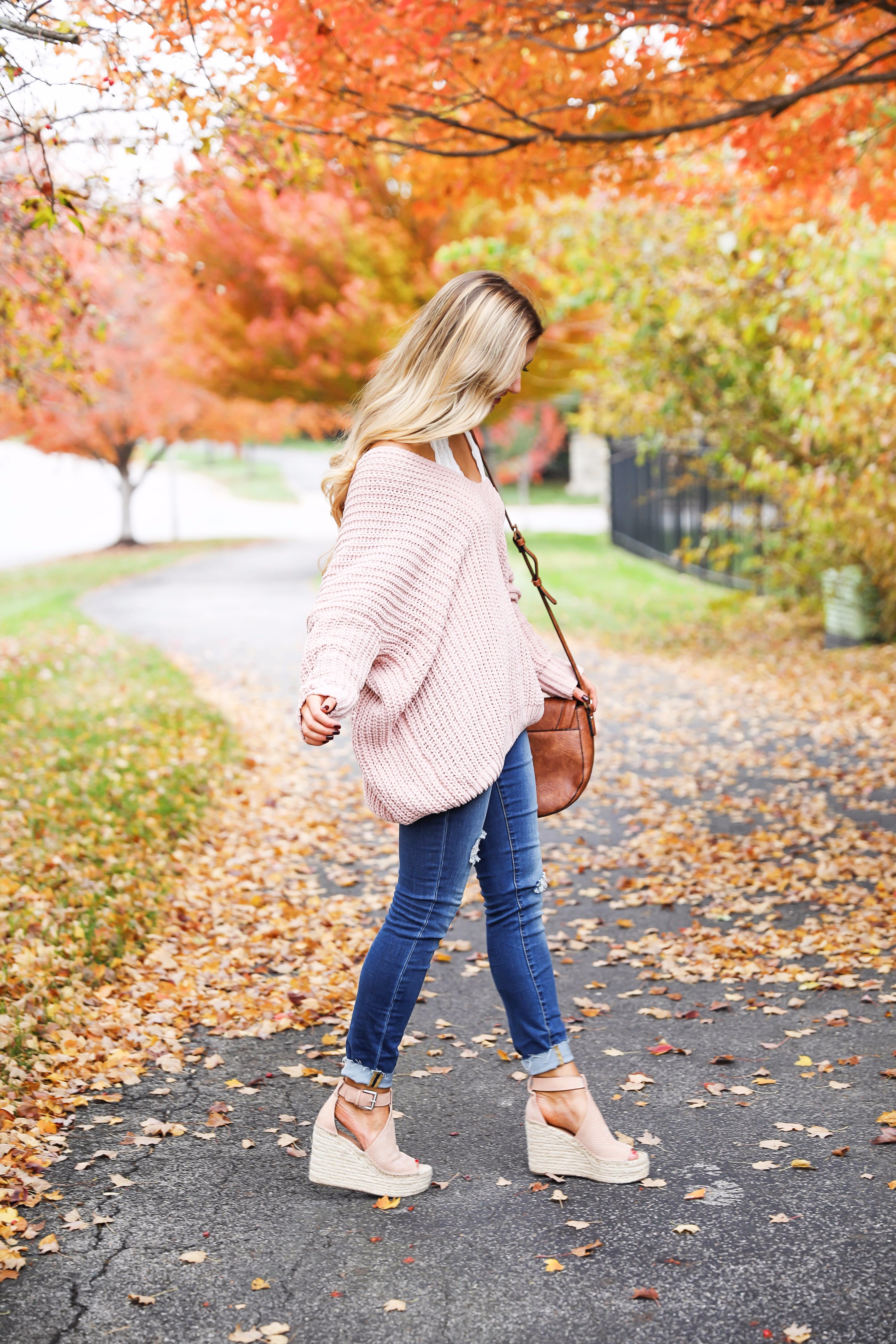 Pink slouchy sweater with cream free people bralette! The perfect sweater for bralettes! Pretty fall foliage photoshoot on fashion blog daily dose of charm by lauren lindmark