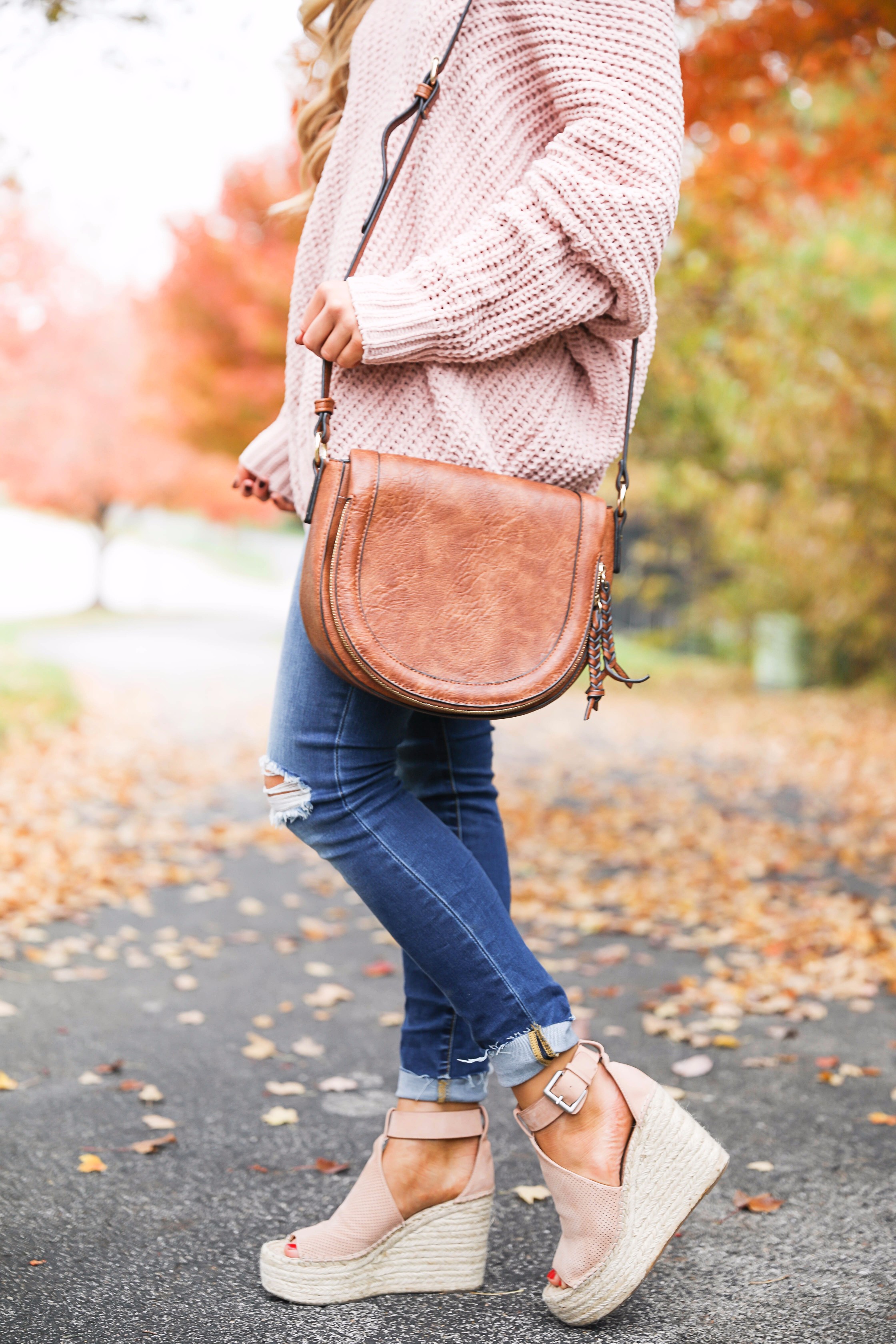 Pink slouchy sweater with cream free people bralette! The perfect sweater for bralettes! Pretty fall foliage photoshoot on fashion blog daily dose of charm by lauren lindmark