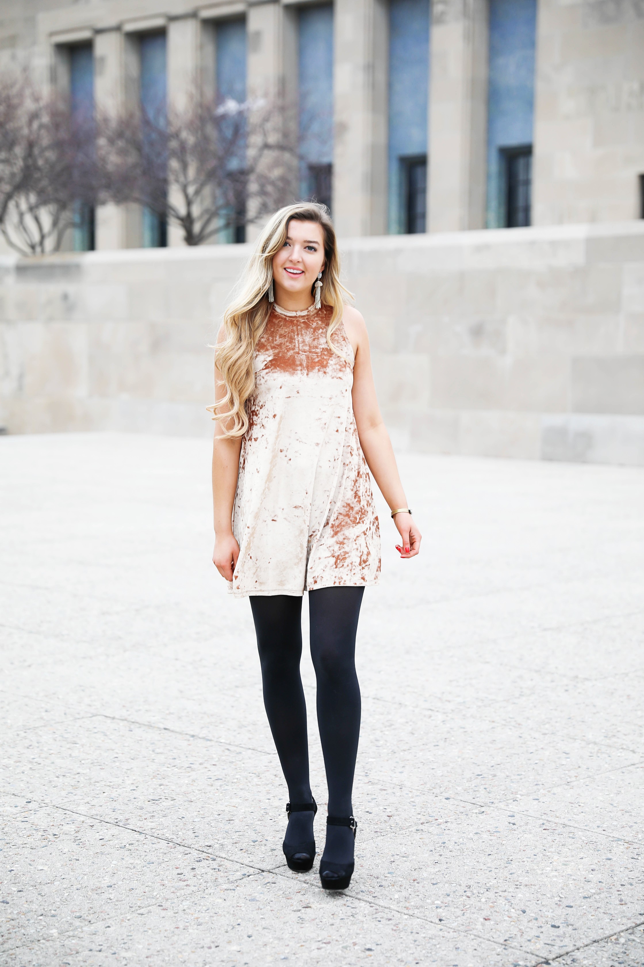 Velvet dress wtih black tights and black heels! The cutest new years eve outfit! Classy nye look! This dress holiday outfit is on the blog daily dose of charm by lauren lindmark! Click for details!