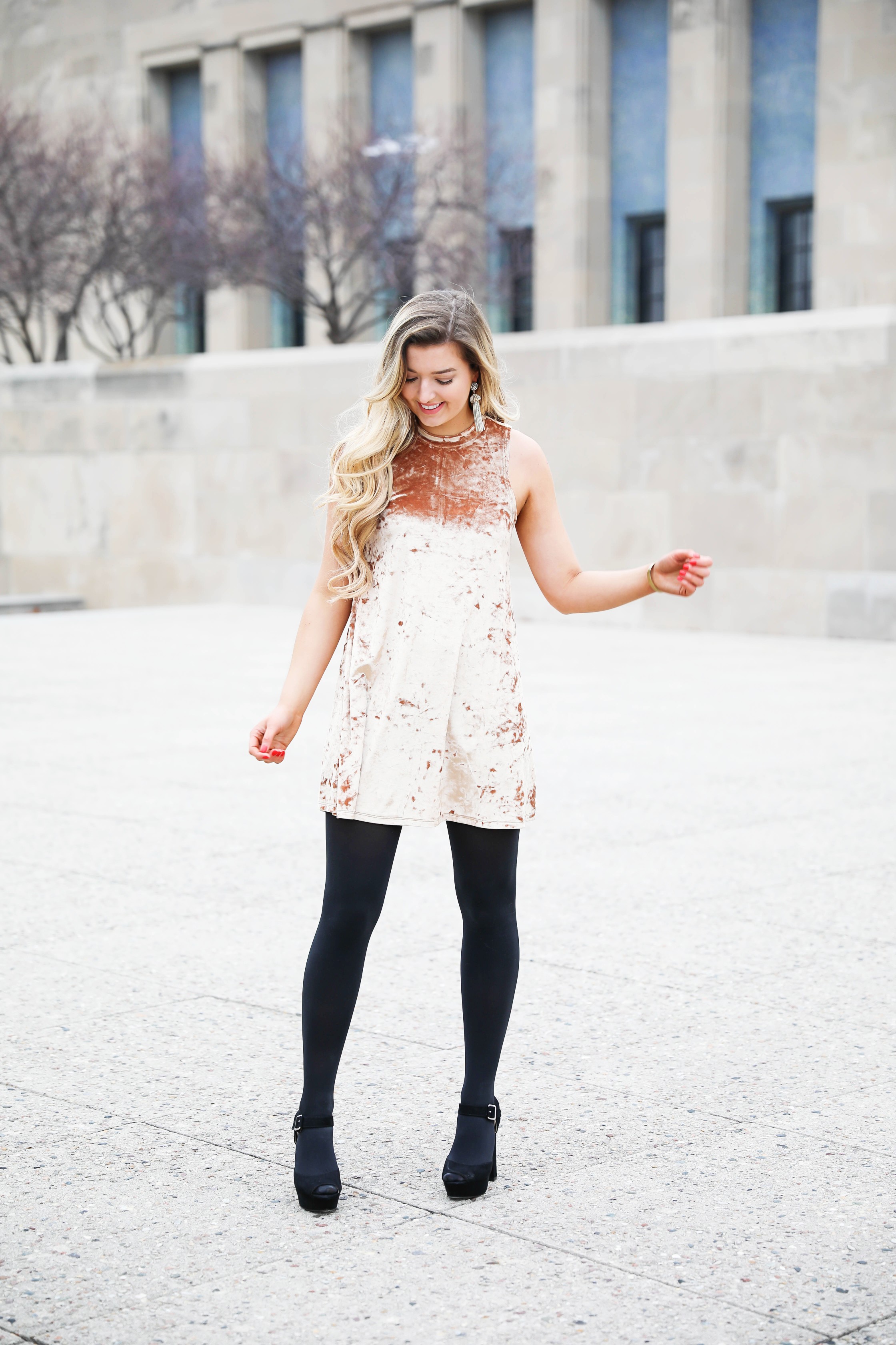 Velvet dress wtih black tights and black heels! The cutest new years eve outfit! Classy nye look! This dress holiday outfit is on the blog daily dose of charm by lauren lindmark! Click for details!