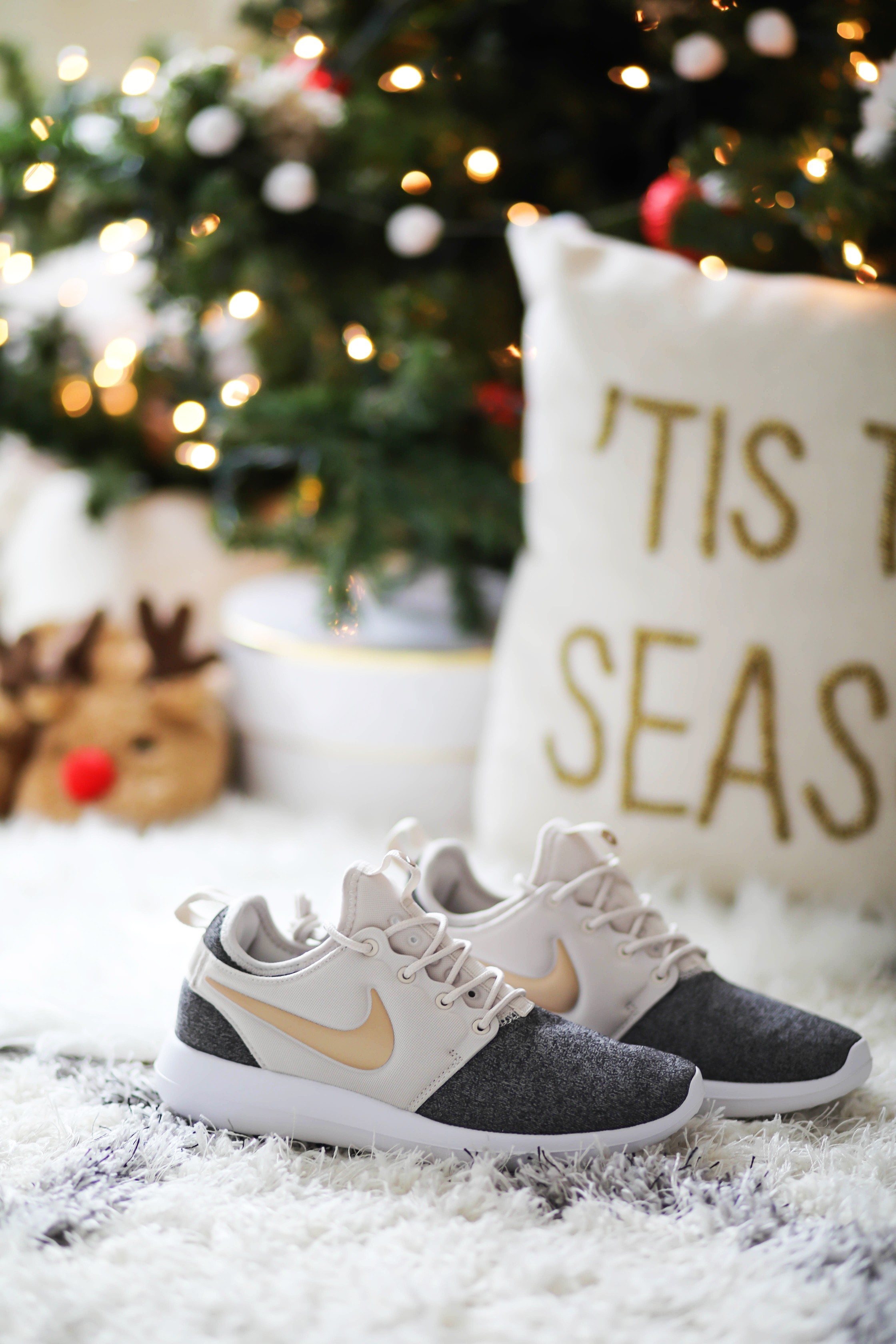  Women's Nike Roshe Two Knit Casual Shoes WHAT I GOT FOR CHRISTMAS 2017