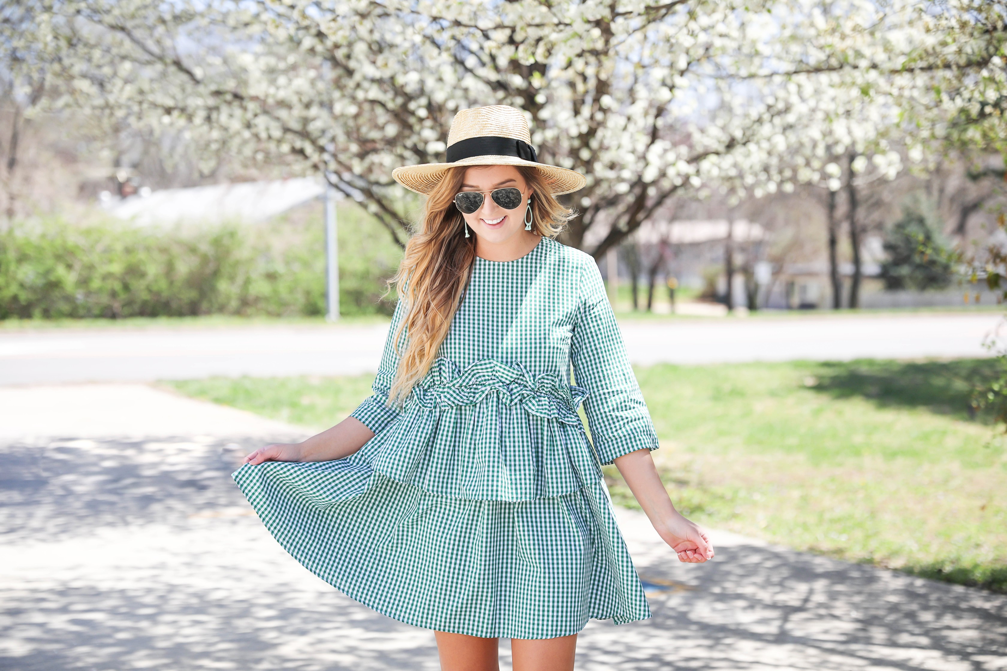 Spring Blooms & Green Gingham | OOTD + Weird Airport Storytime – Lauren ...