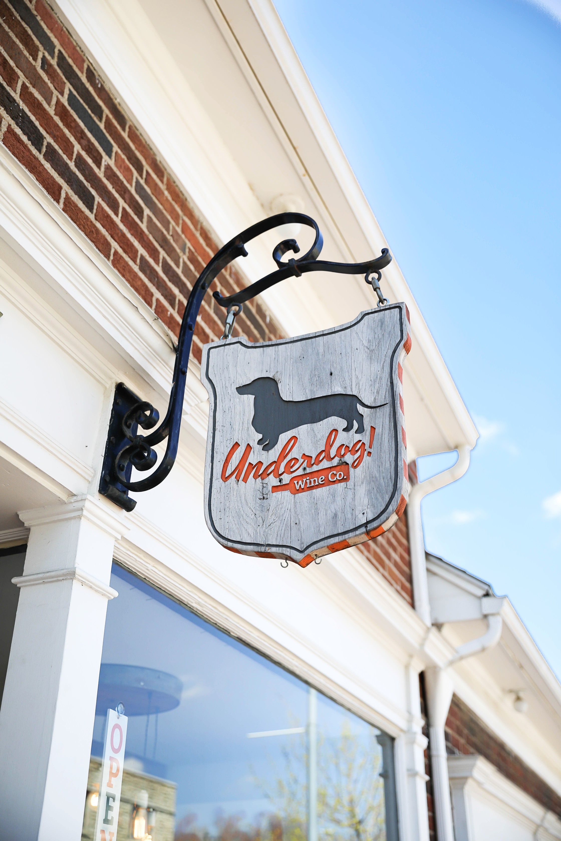 underdog wine co kansas city favorite wine store on fashion blog daily dose of charm by lauren lindmark