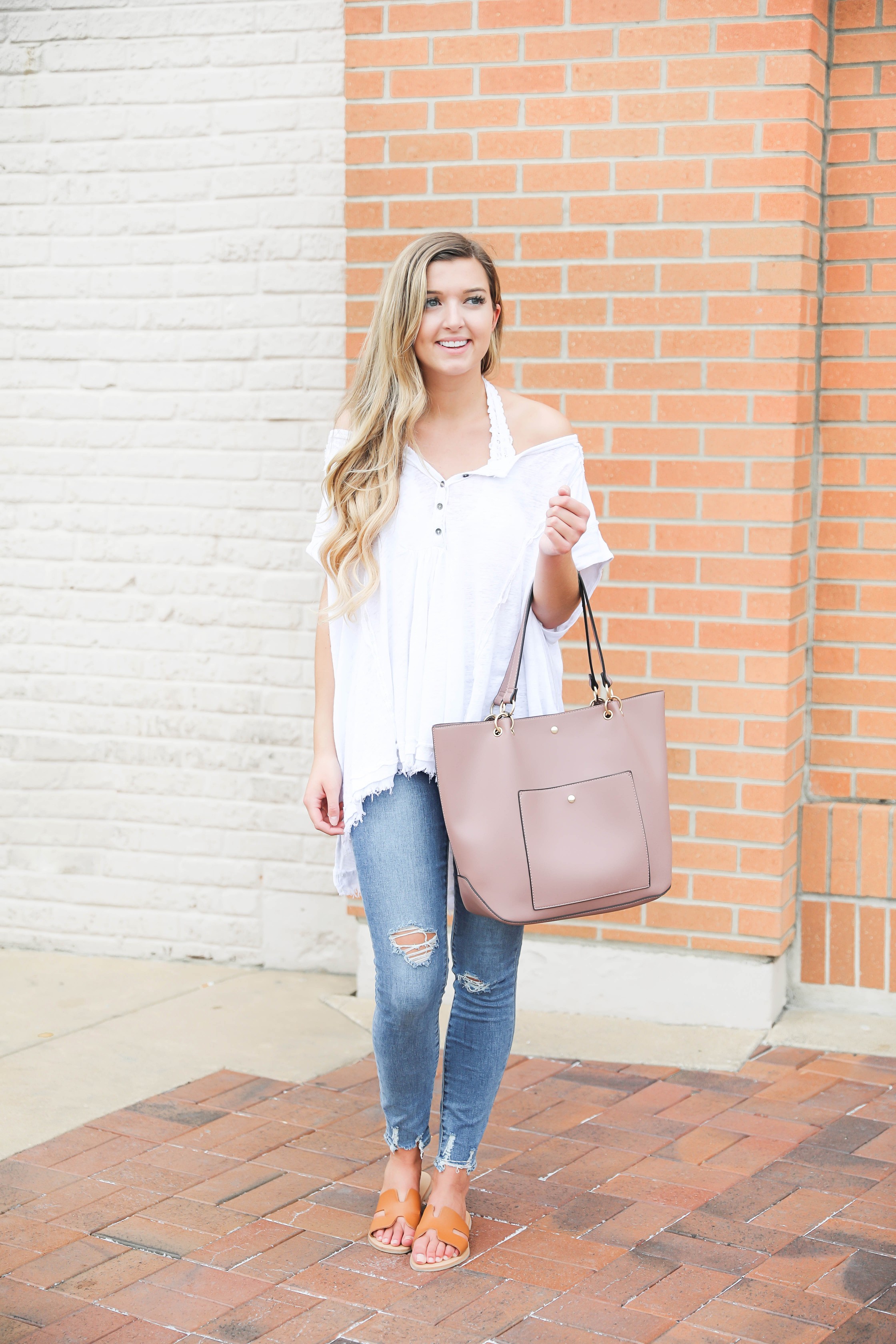 Flowy free people top paired with a bralette! I wore my cute, new articles of society jeans and mauve tote bag from the nordstrom anniversary sale! Such a cute outift to transition into fall! Details on fashion blog daily dose of charm by lauren lindmark