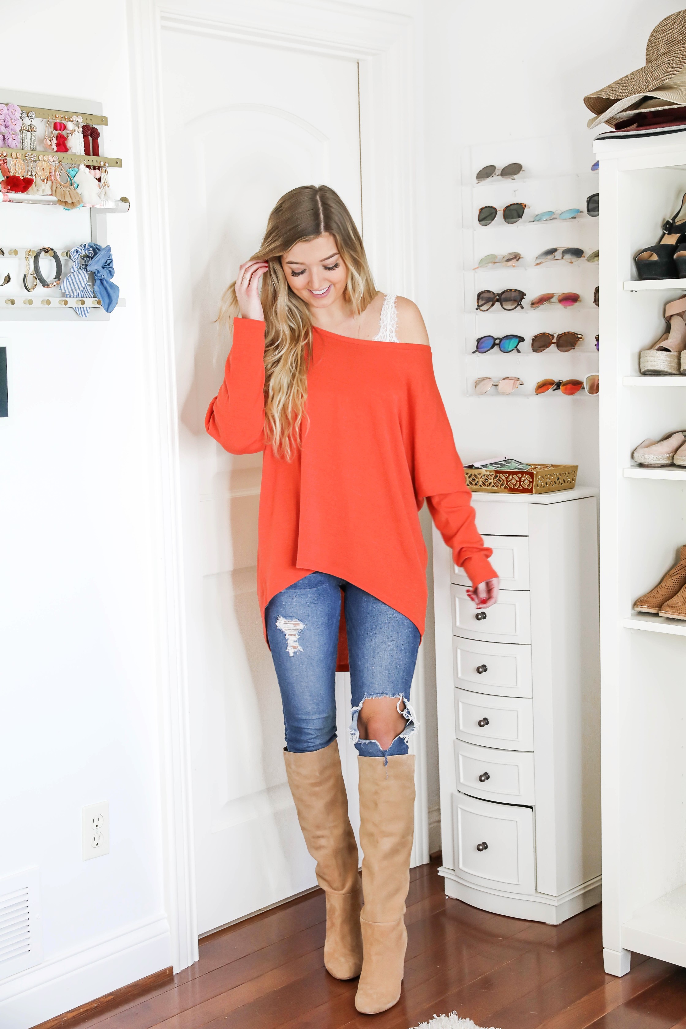 Back to school clothing under $30! A HUGE haul from Amazon fashion and other stores! Tons of fall clothing ideas and fall outfits put together! See the haul and get details on daily dose of charm by lauren lindmark