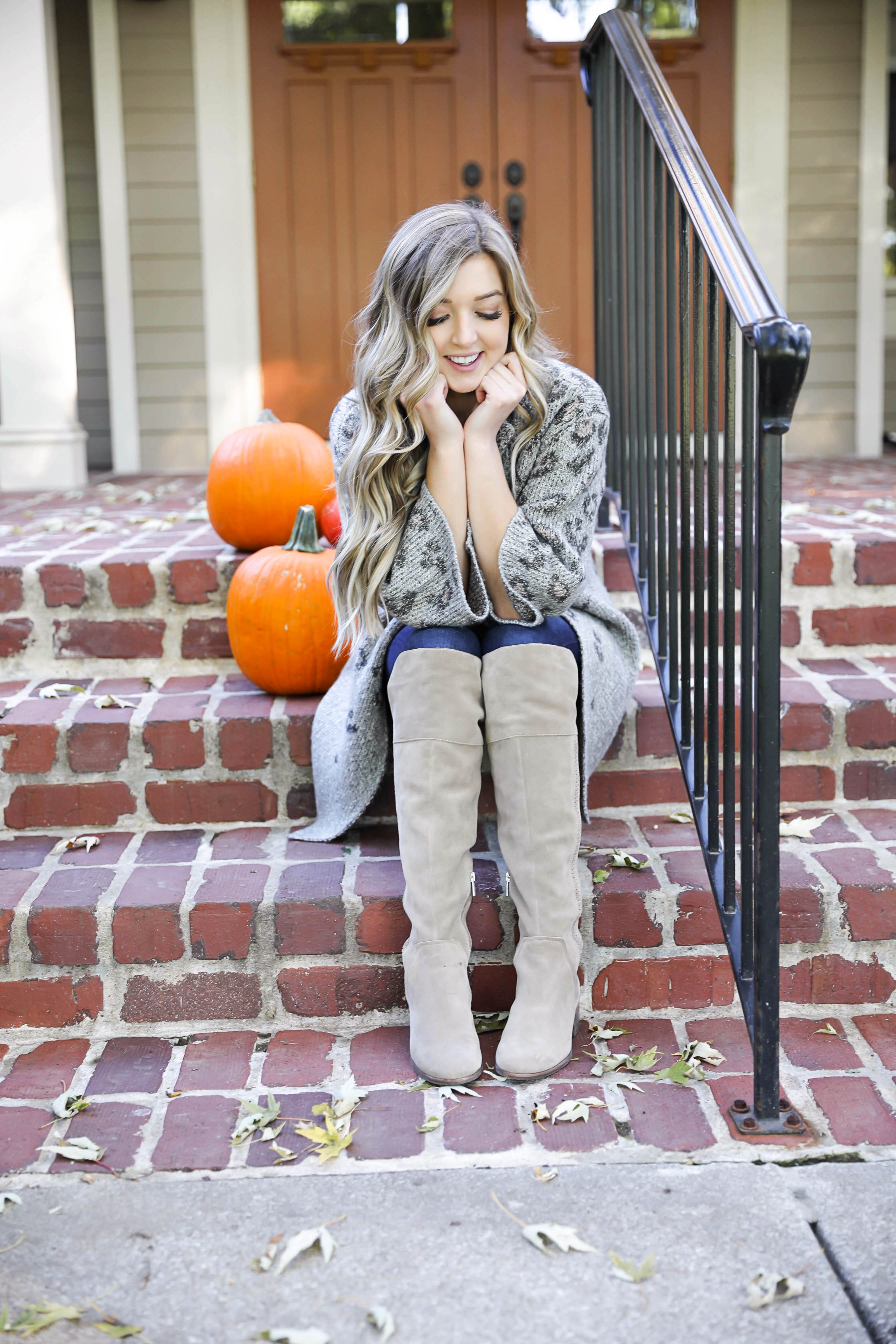 Natural beaded row extensions! The best stylist for NBR extensions in Kansas City is Traci Morby! Fall outfit idea! Sitting on a porch of pumpkins wearing my favorite leopard cardigan! Details on fashion blog daily dose of charm by lauren lindmark