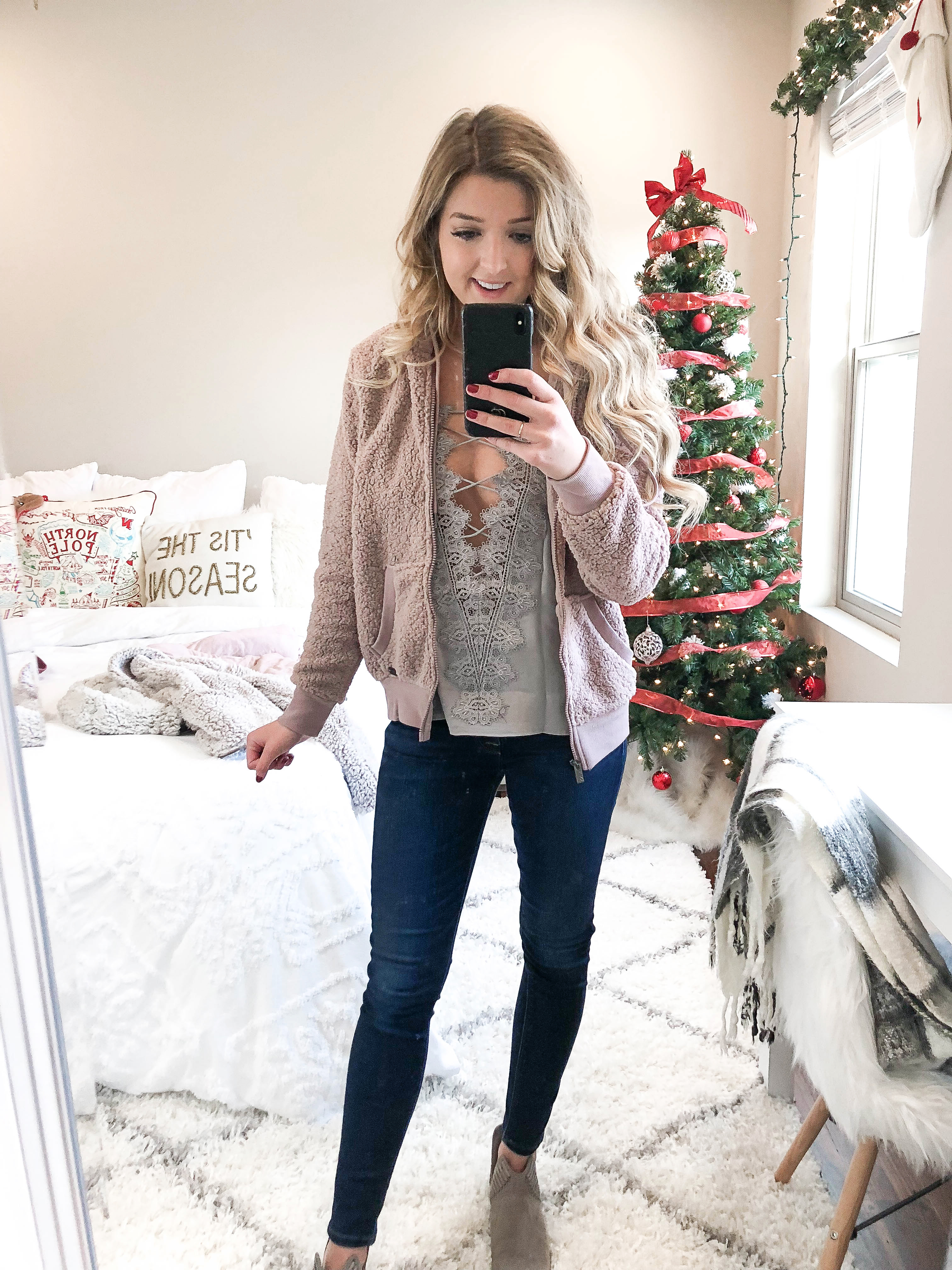 Black Friday and Cyber monday try on haul! Brands and stores like forever 21, loft, nordstrom, express and more! Details on fashion blog daily dose of charm by lauren lindmark