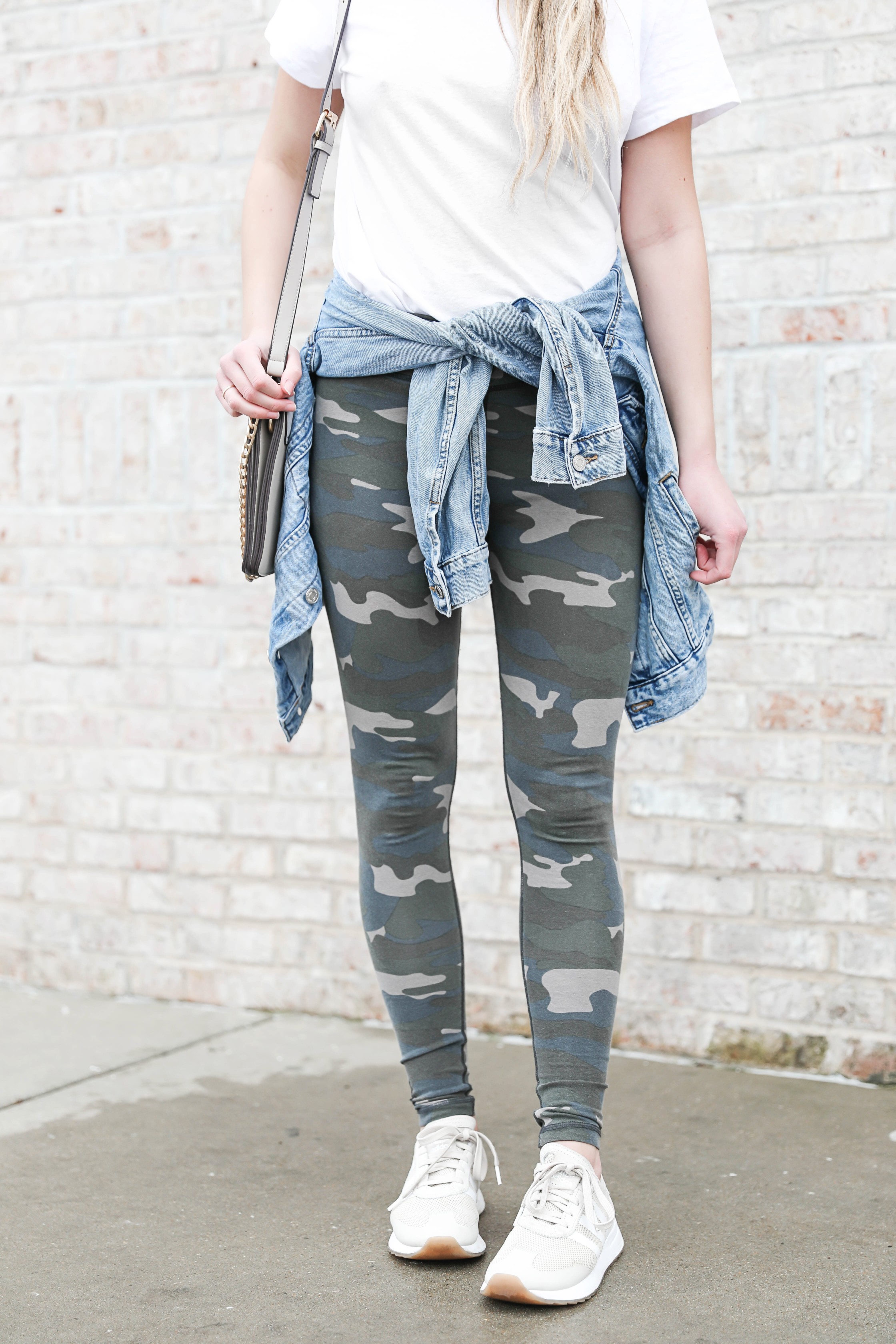 Outfits To Wear With Camo Leggings With