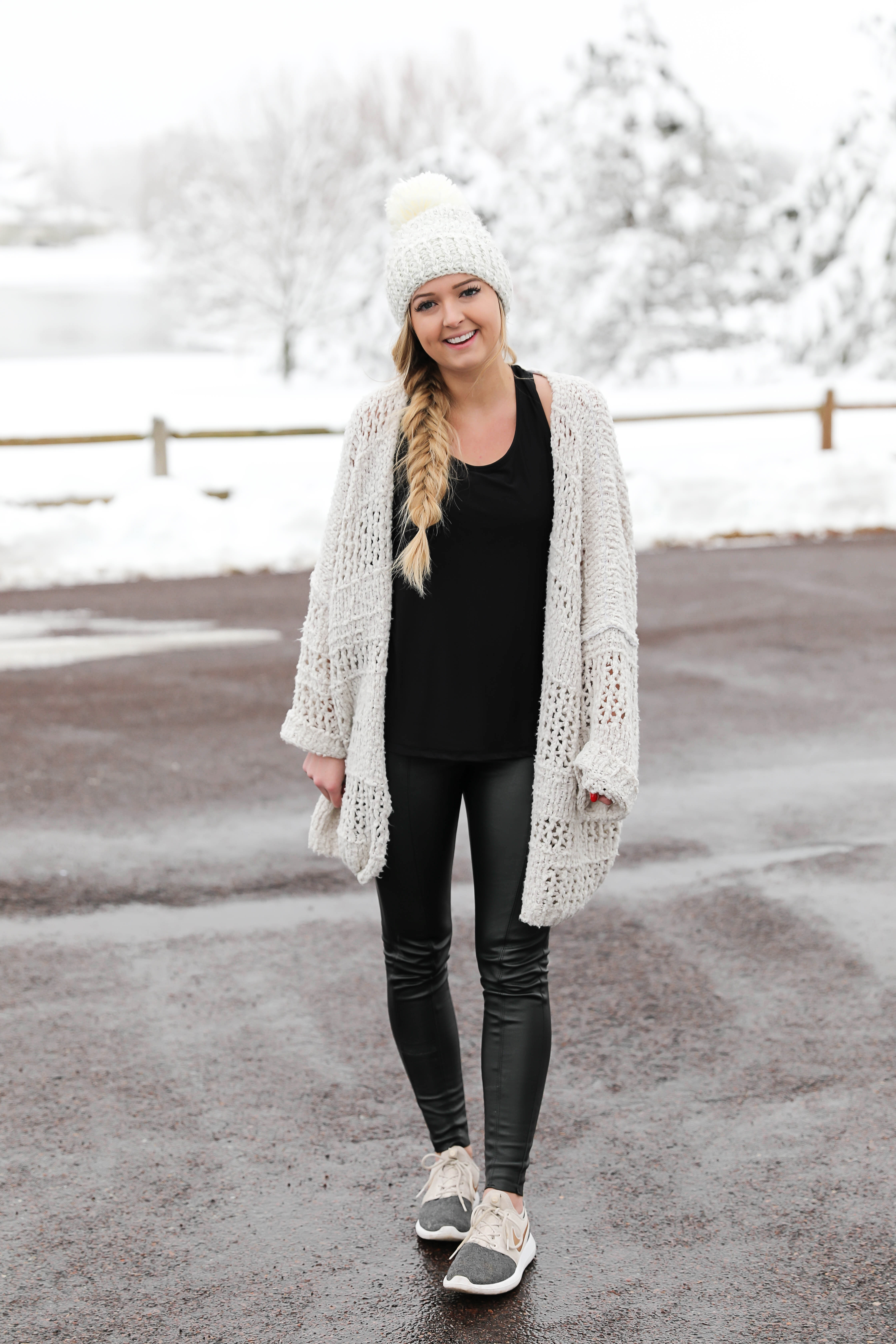 The best faux leather leggings! Comparing three different brands of faux leather pants including spanx, topshop, and target! Cute ideas for causal winter outfits and how to style leather pants! Details on fashion blog daily dose of charm by lauren lindmark