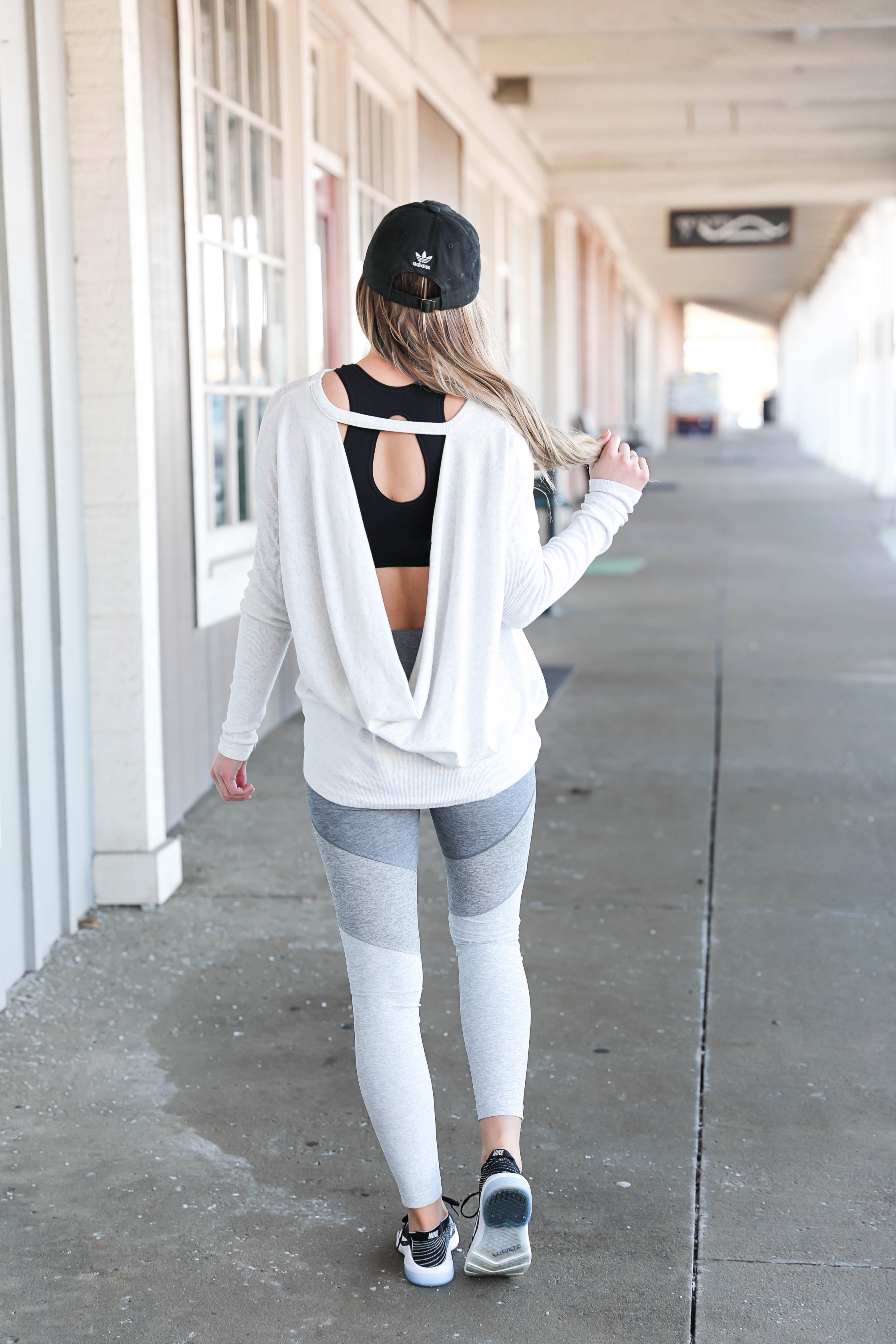Cute workout outfit  Cute workout outfits, Workout clothes, Workout outfit