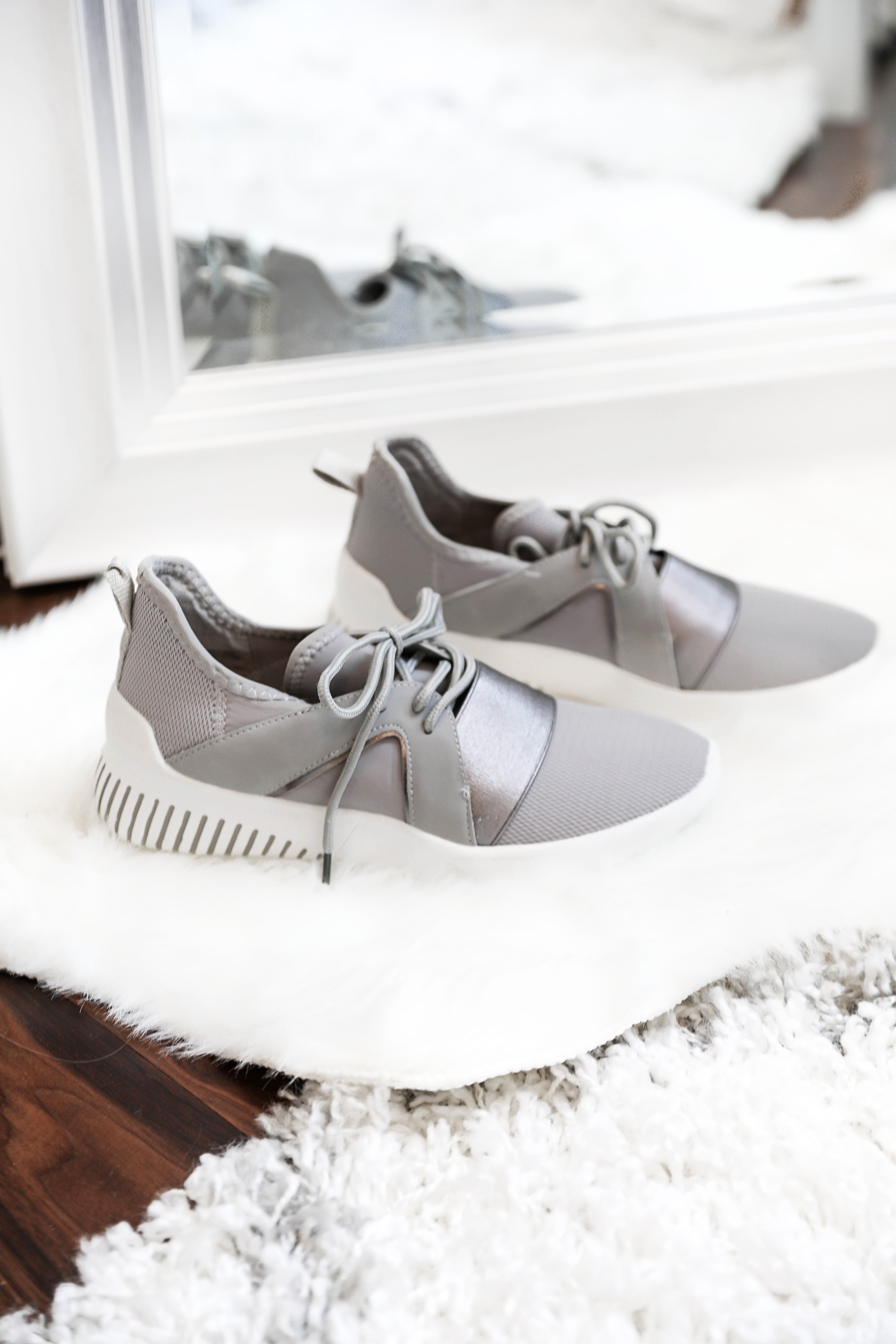 Spring shoe roundup 2019! All the cutest sandals, leopard heels, wedges, sneakers and more! All from target and Nordstrom! The cutest boutique photo Inso on white rugs! Details on fashion blog daily dose of charm by lauren lindmark