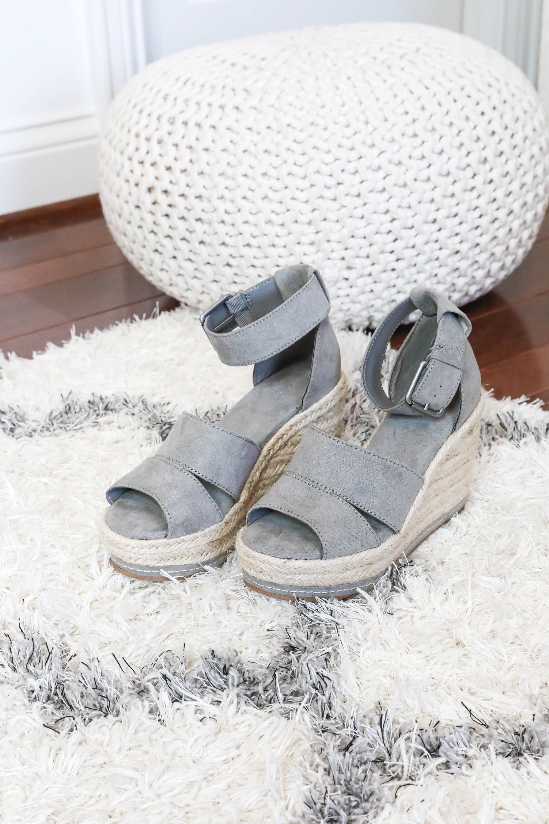 Espadrille spring shoes roundup! The cutest wedges and sandals on fashion blog daily dose of charm by lauren lindmark