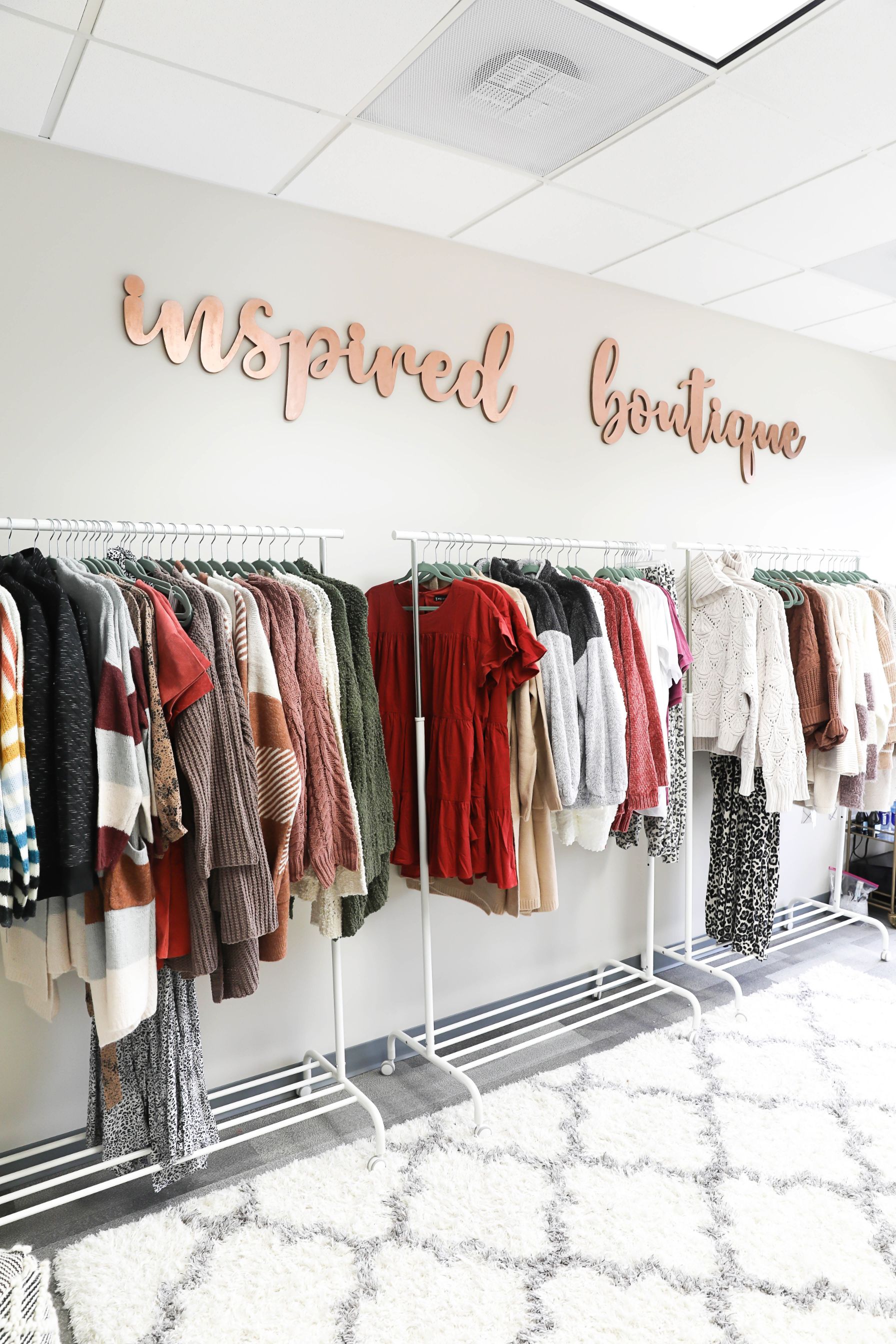 Inspired Boutique office tour warehouse space behind the scenes fashion blog daily dose of charm lauren lindmark 