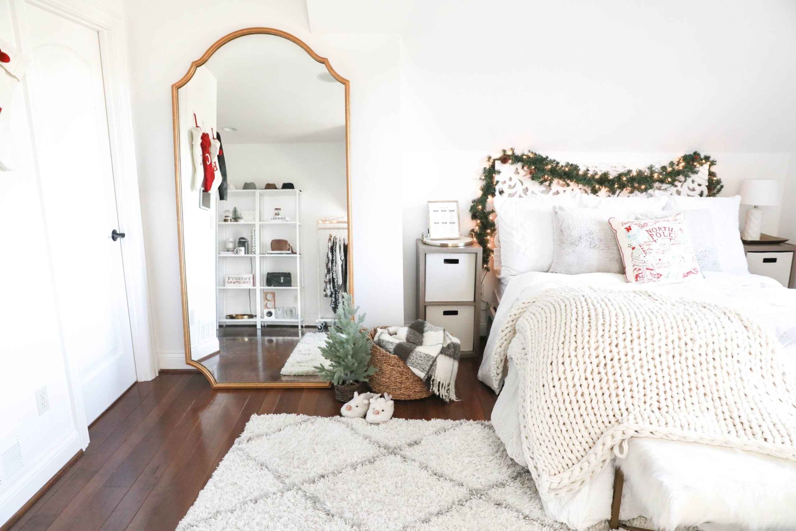 CHRISTMAS ROOM TOUR 2019 Daily Dose of Charm flocked tree home depot holiday decor interior photography Lauren Lindmark 