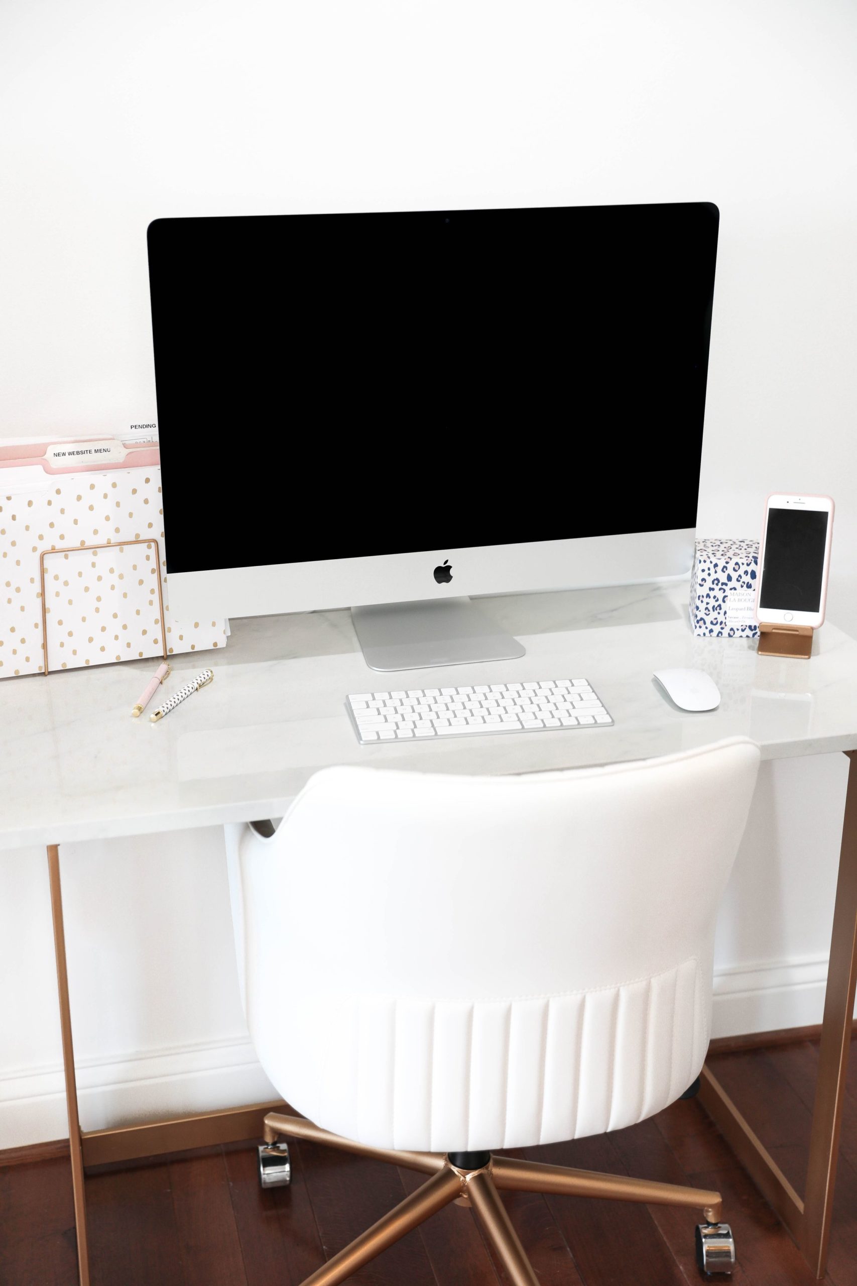 DESK GOALS! All the details on my "Marble and Gold Desk" plus all my office accessories! Details on daily dose of charm by Lauren Lindmark boutique owner of Inspired Boutique