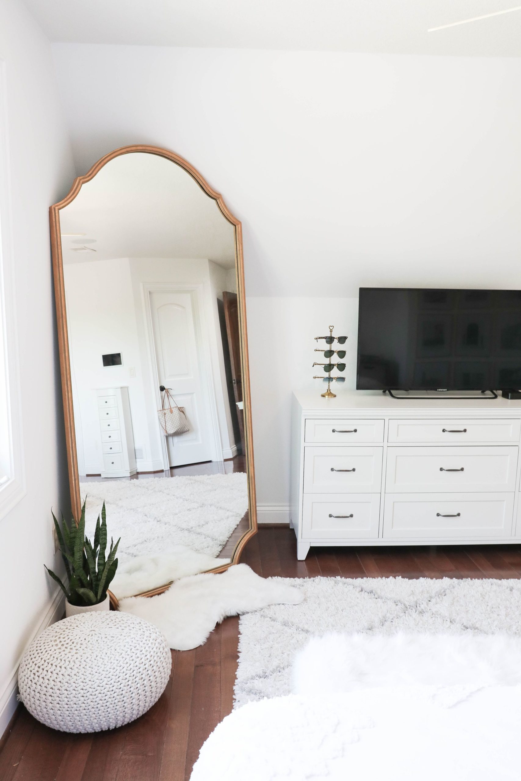 Year Long Room Transformation with Before and After Photos! Bright White Simple Room Decor! Details on Fashion Blog Daily Dose of Charm by Lauren Lindmark